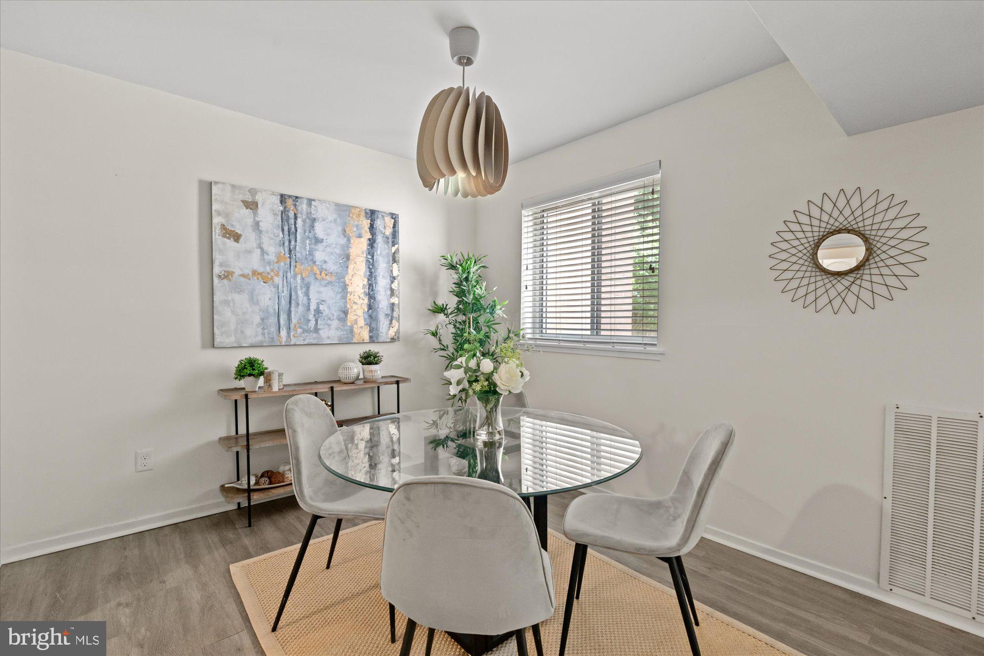 1671 PARKCREST CIRCLE 100