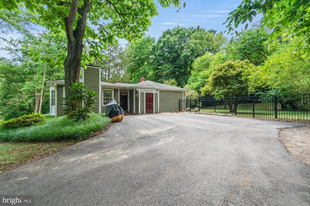 4100 DUNCAN DRIVE