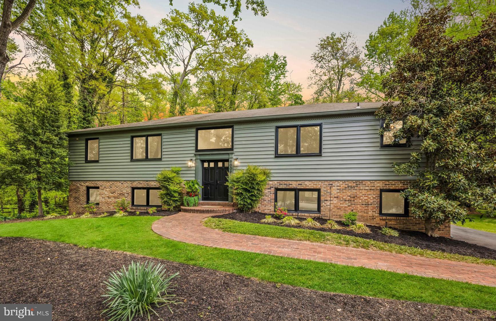 9009 CHARLES AUGUSTINE DRIVE