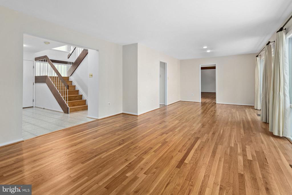 3317 WESSYNTON WAY