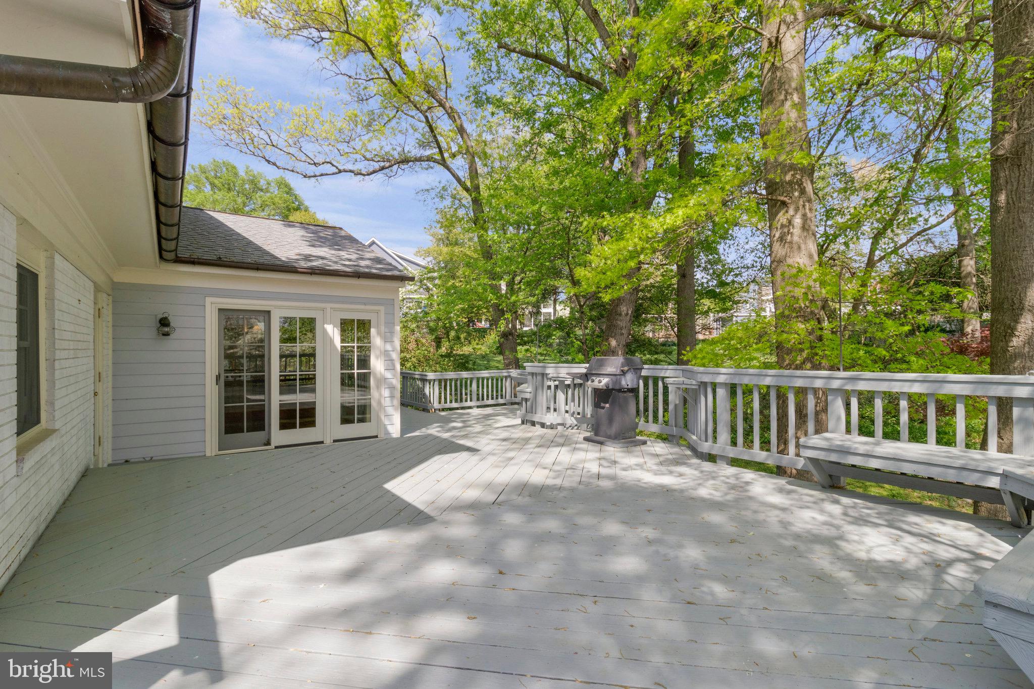 213 AYR HILL AVENUE NE