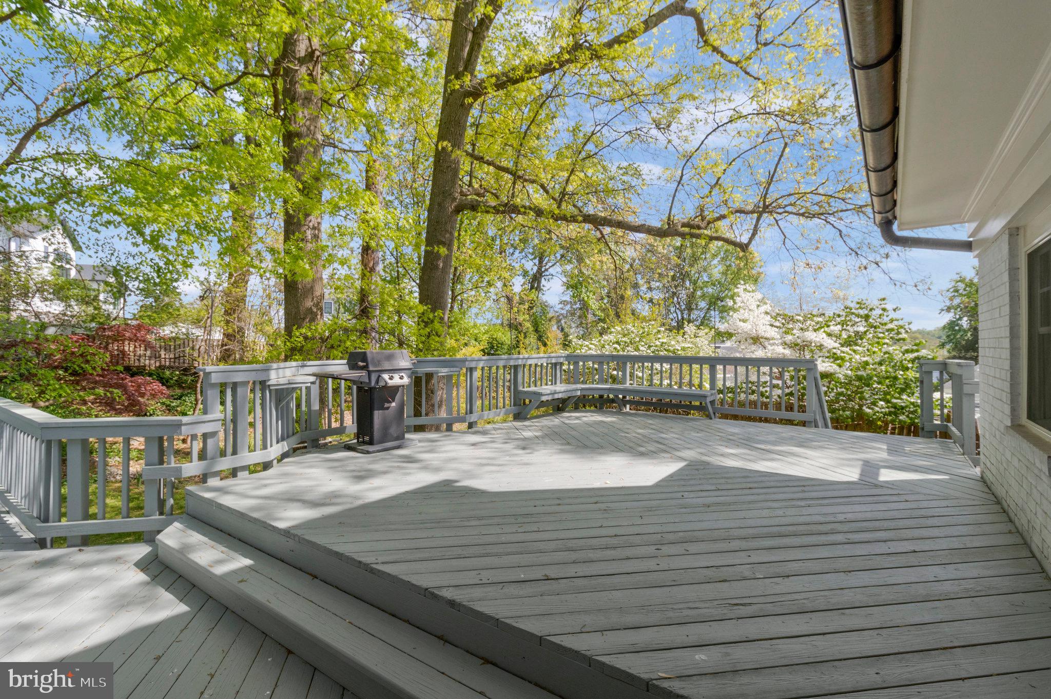 213 AYR HILL AVENUE NE