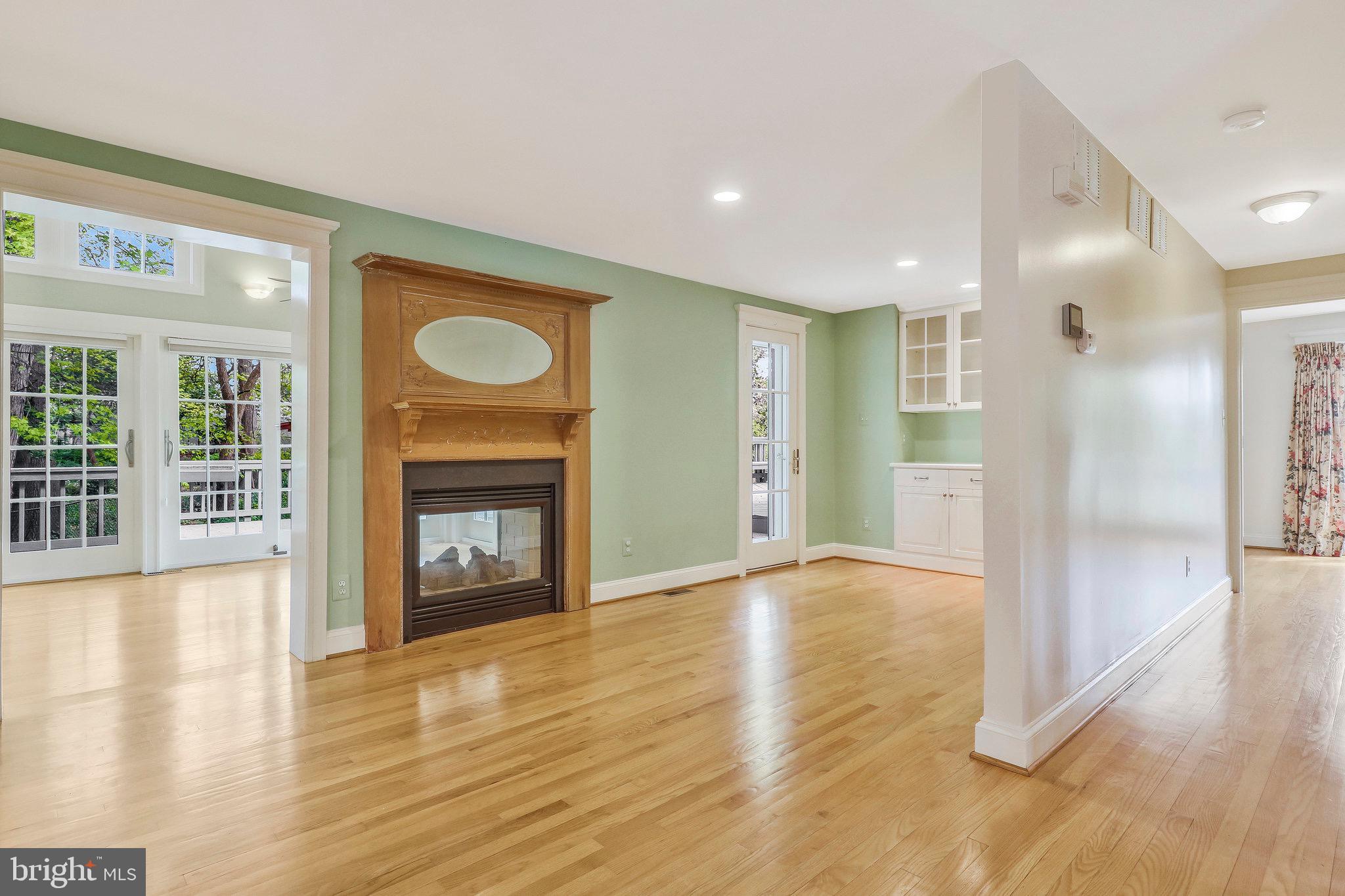 213 AYR HILL AVENUE NE