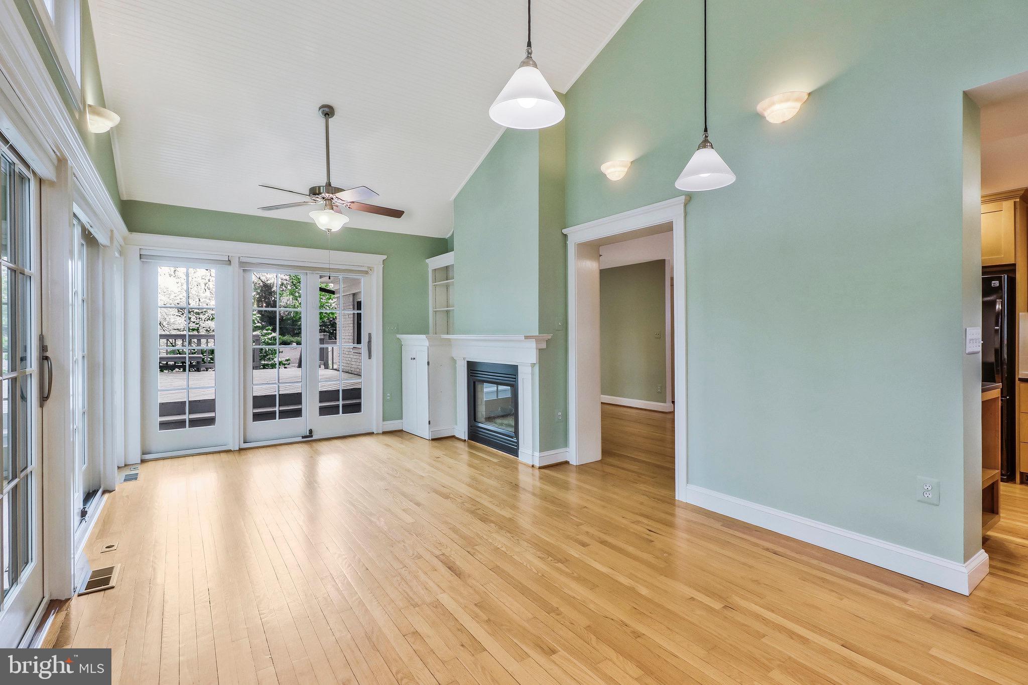 213 AYR HILL AVENUE NE