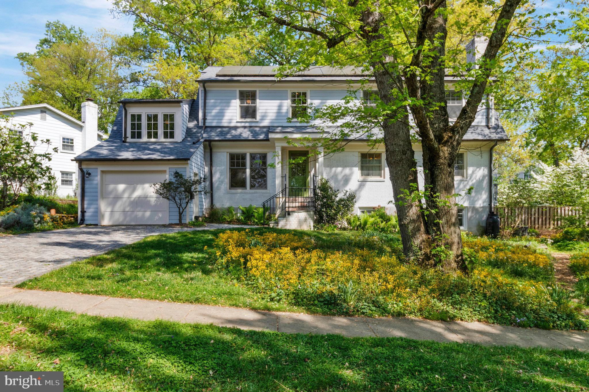 213 AYR HILL AVENUE NE