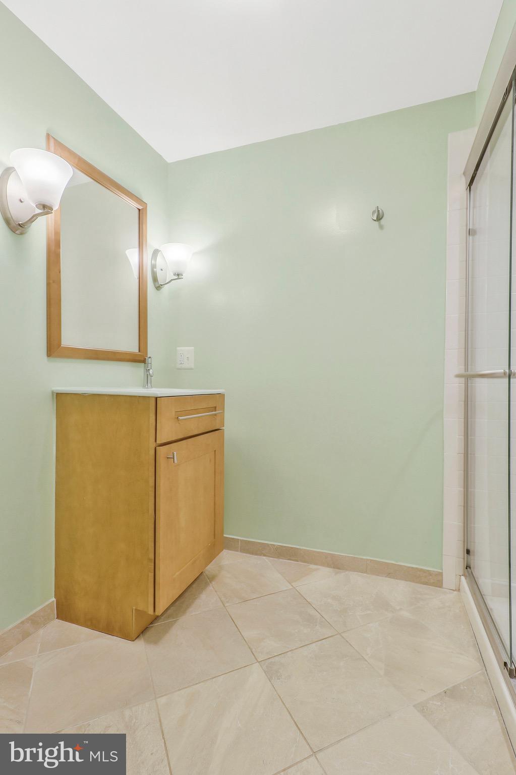 213 AYR HILL AVENUE NE