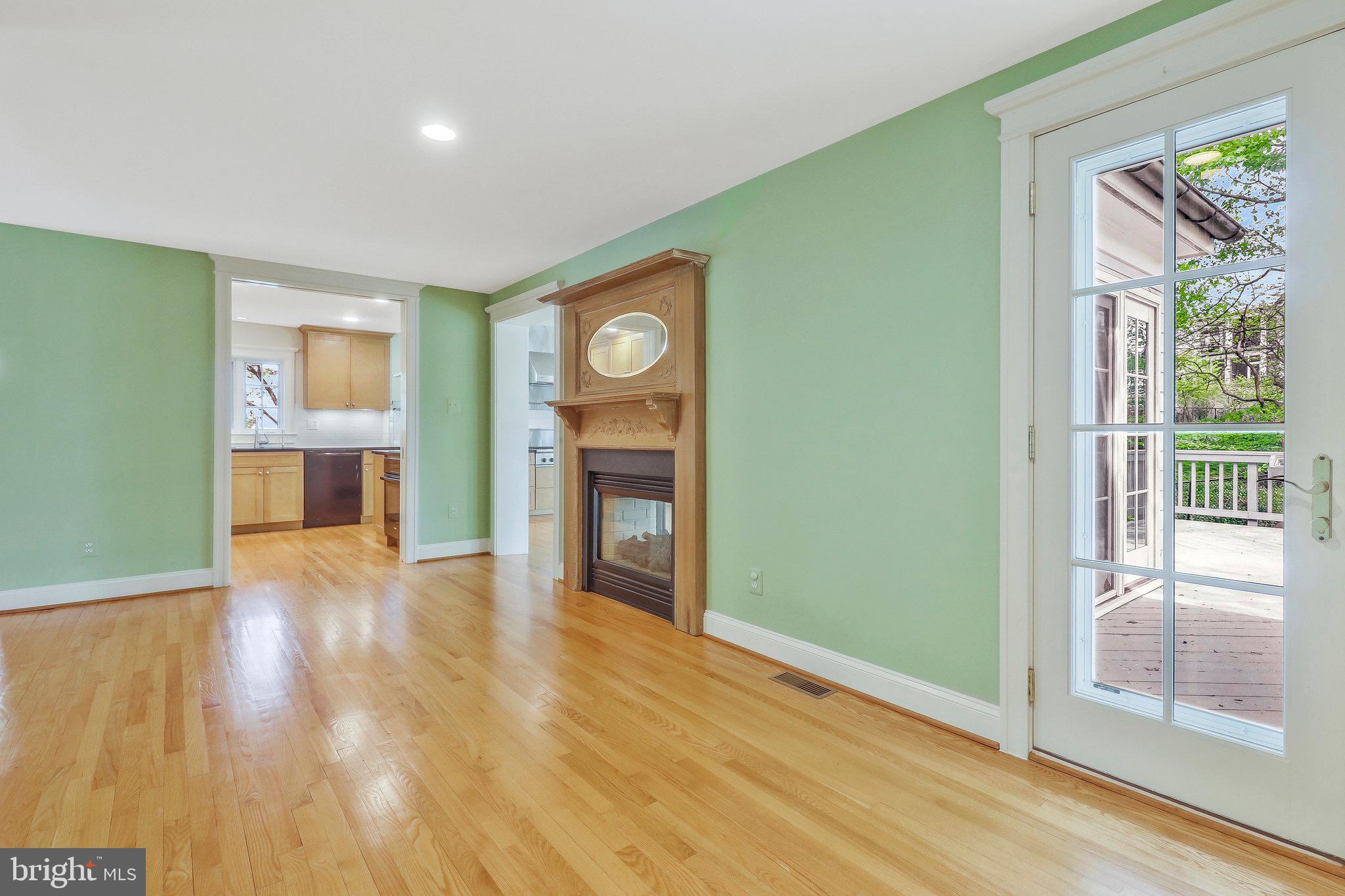 213 AYR HILL AVENUE NE