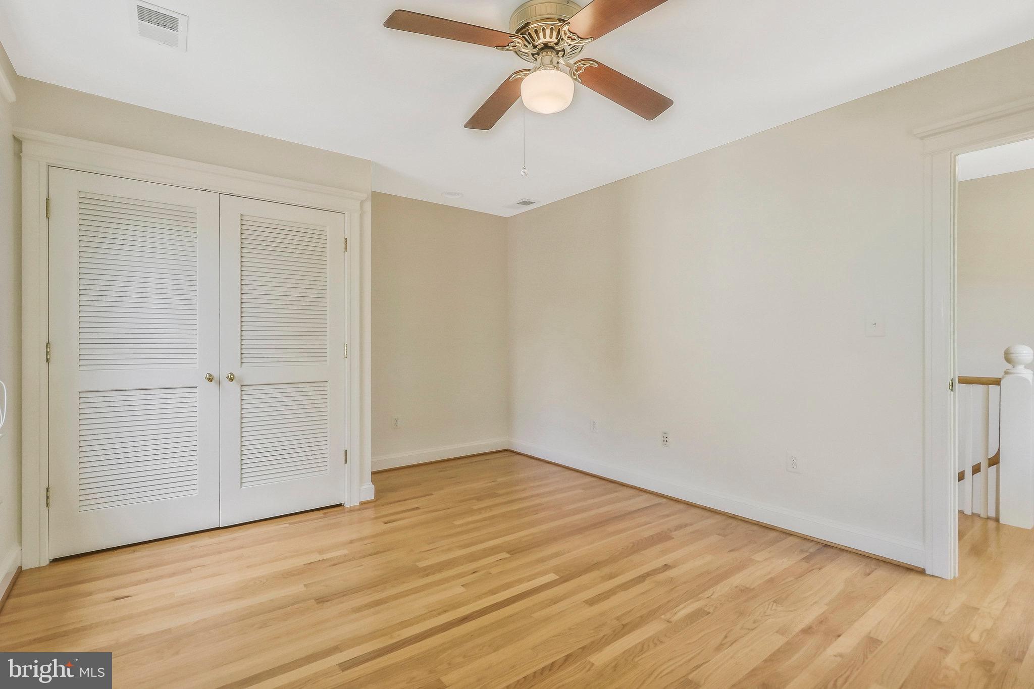 213 AYR HILL AVENUE NE