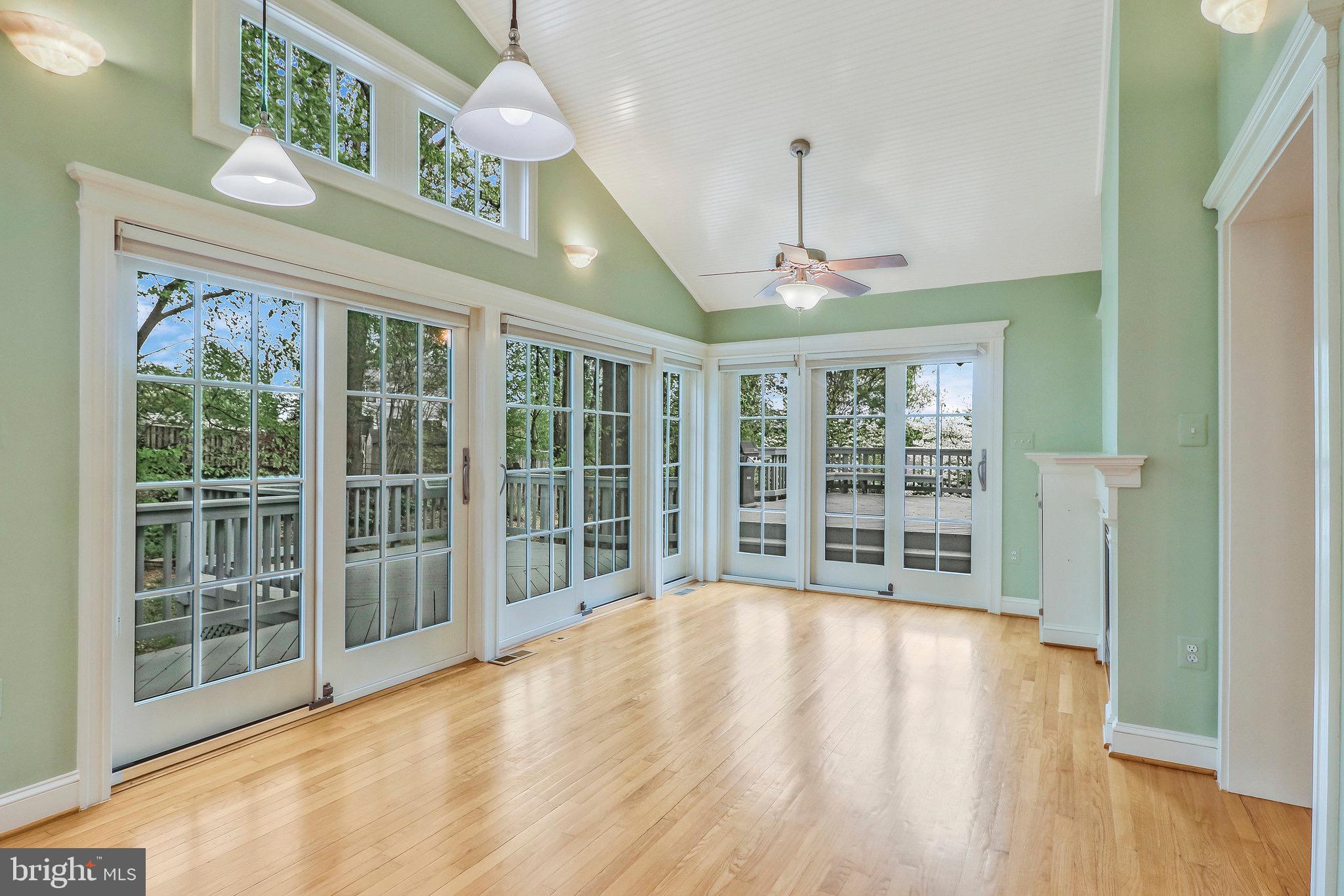 213 AYR HILL AVENUE NE