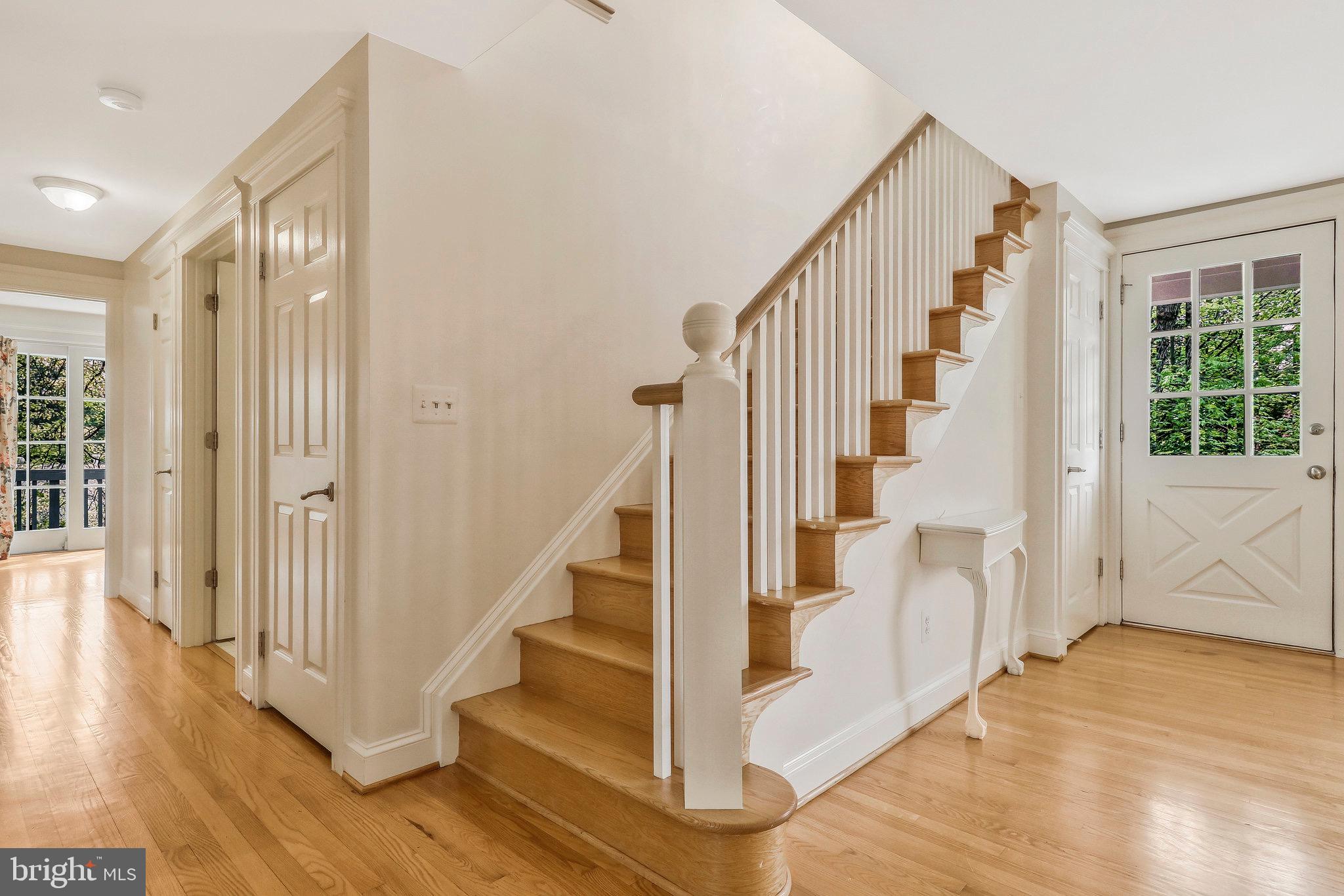 213 AYR HILL AVENUE NE