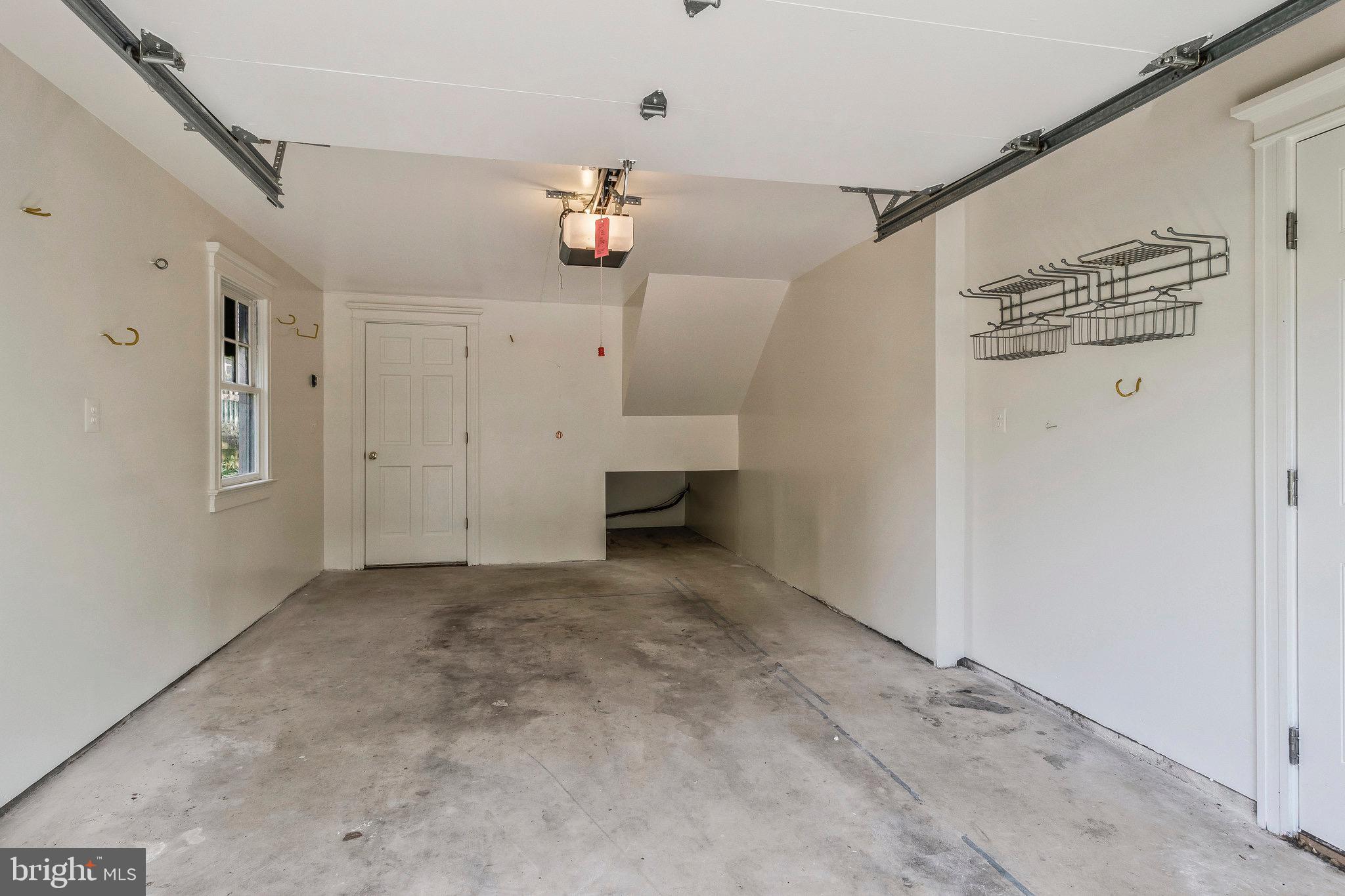 213 AYR HILL AVENUE NE