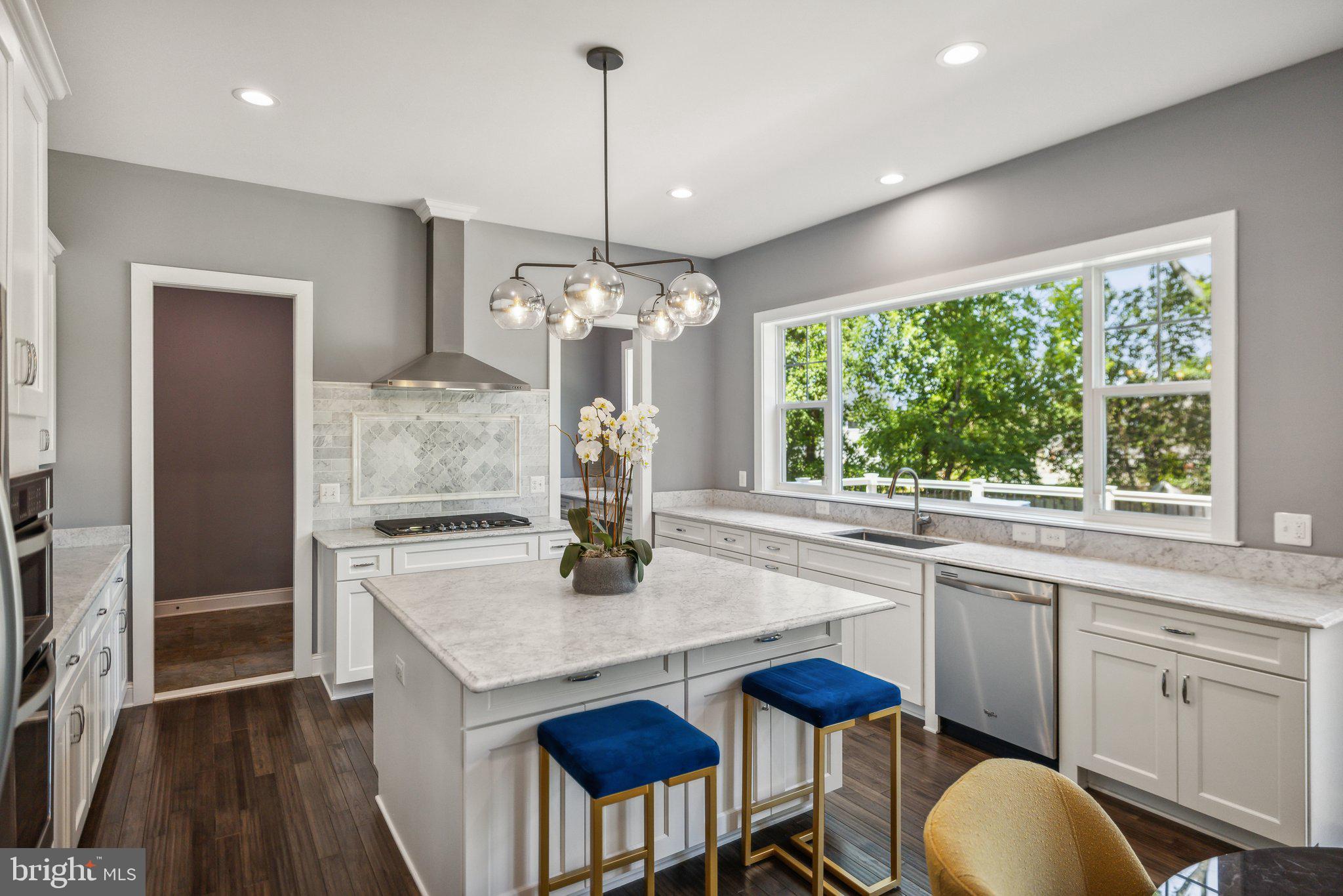 7804 BELVEDERE DRIVE