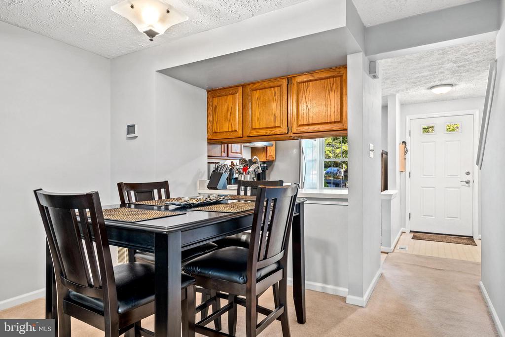 8507 GOLDEN RIDGE COURT