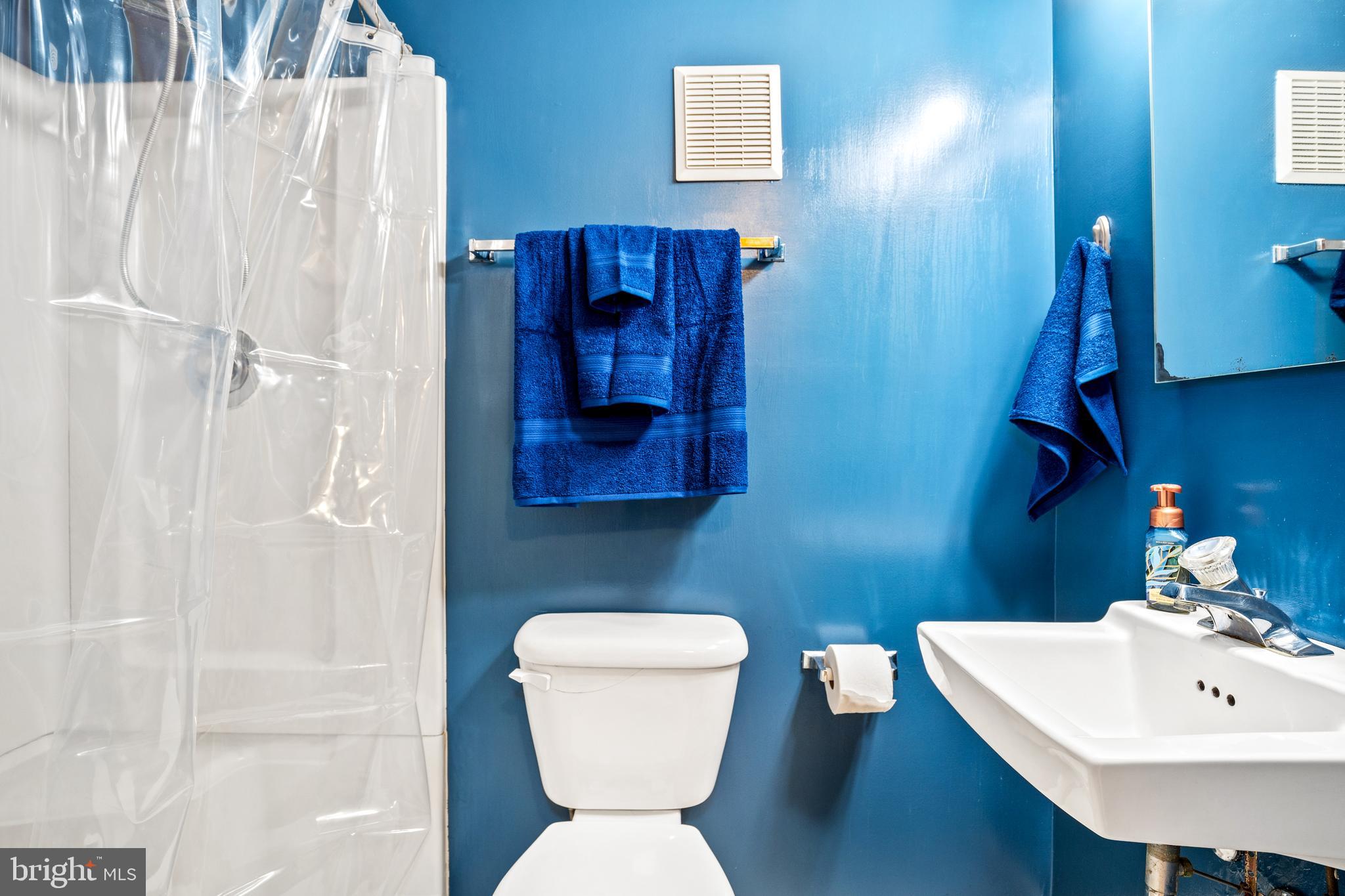 8507 GOLDEN RIDGE COURT