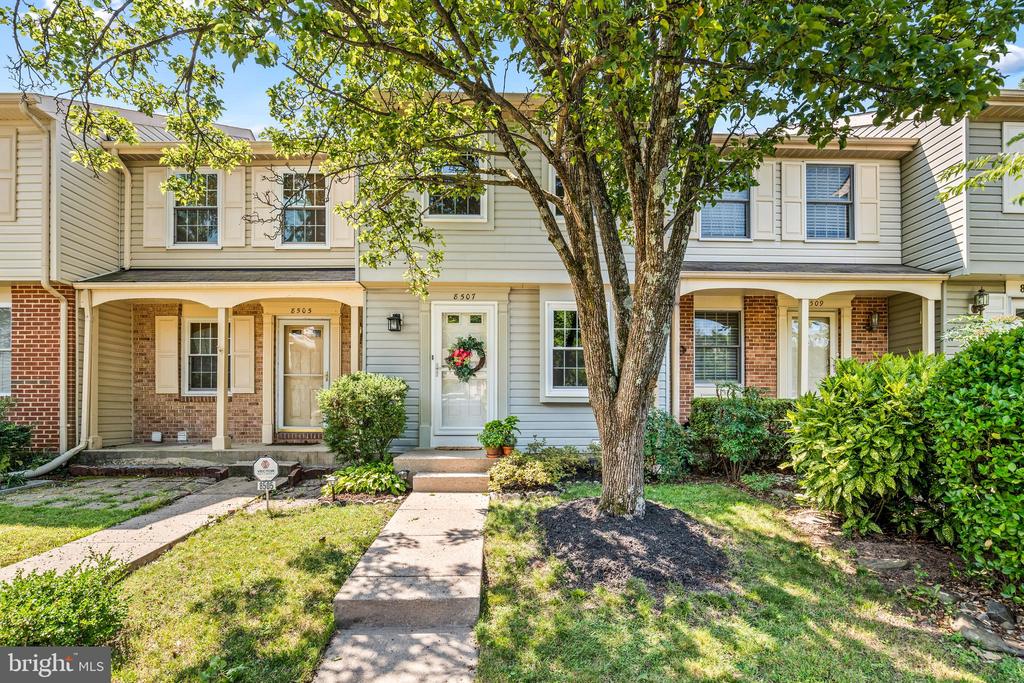 8507 GOLDEN RIDGE COURT