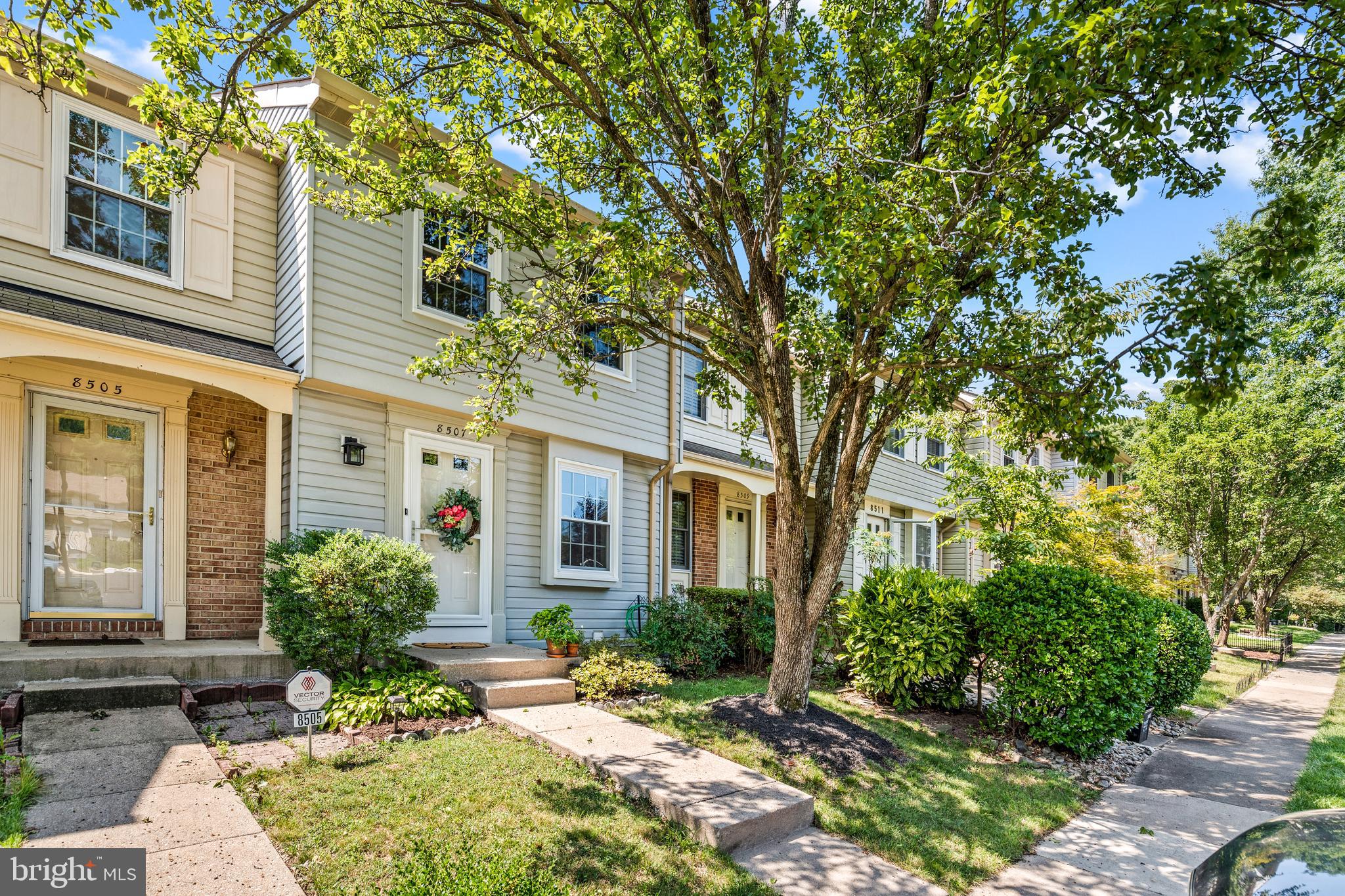 8507 GOLDEN RIDGE COURT