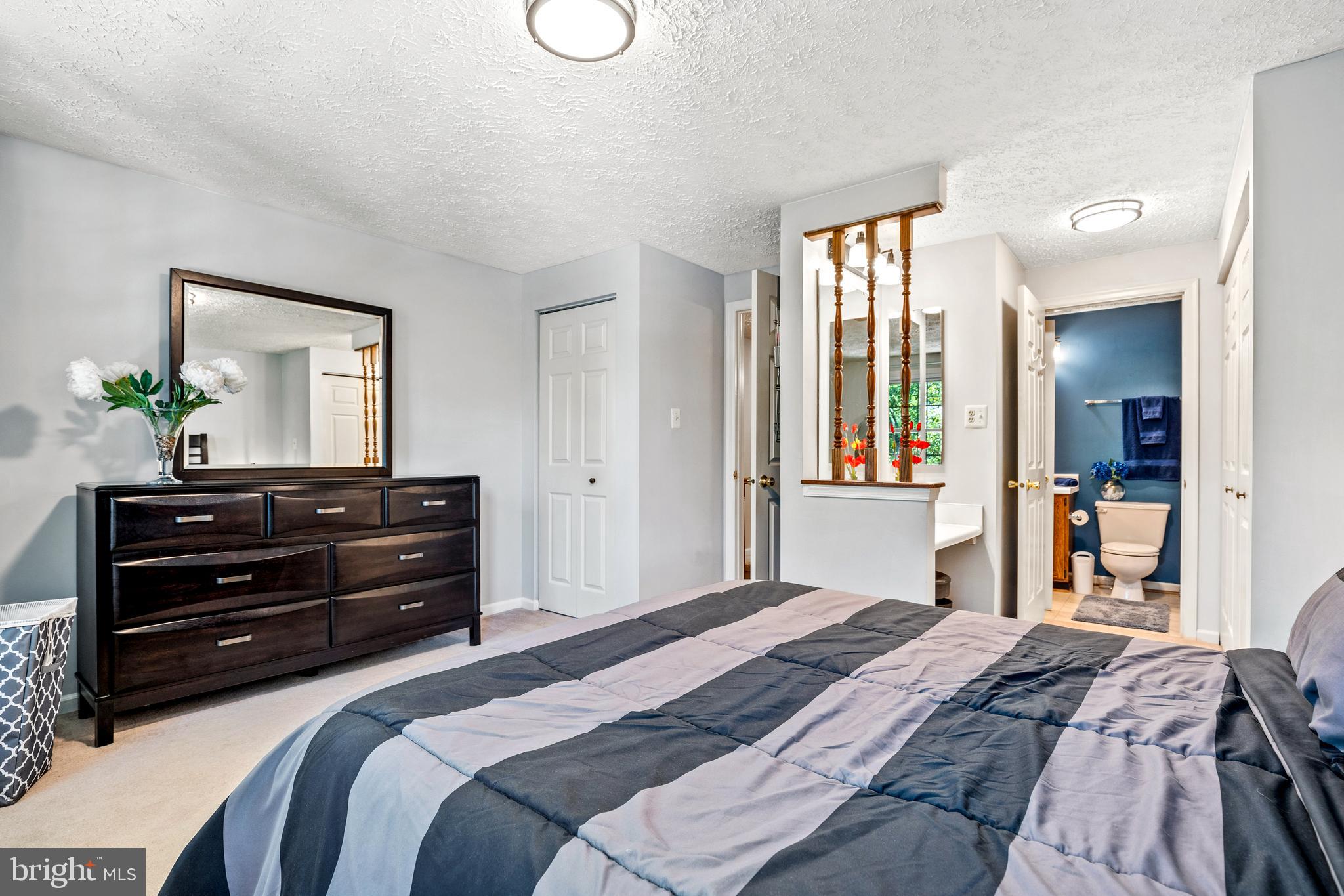 8507 GOLDEN RIDGE COURT