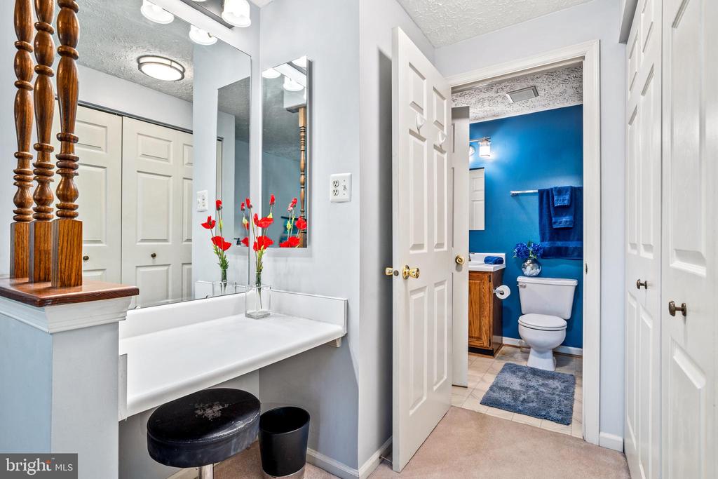 8507 GOLDEN RIDGE COURT