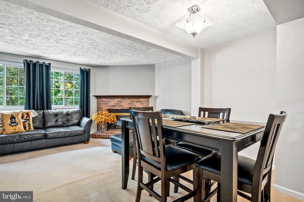 8507 GOLDEN RIDGE COURT
