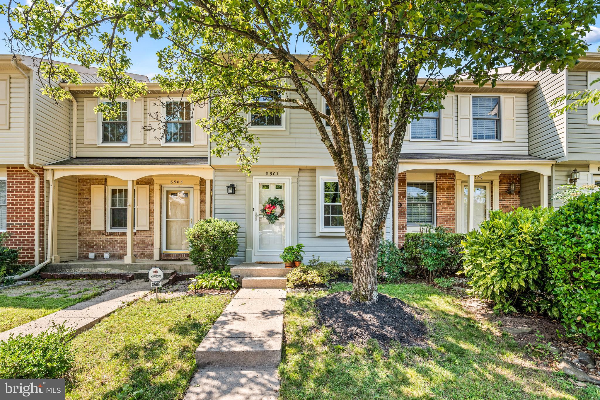 8507 GOLDEN RIDGE COURT