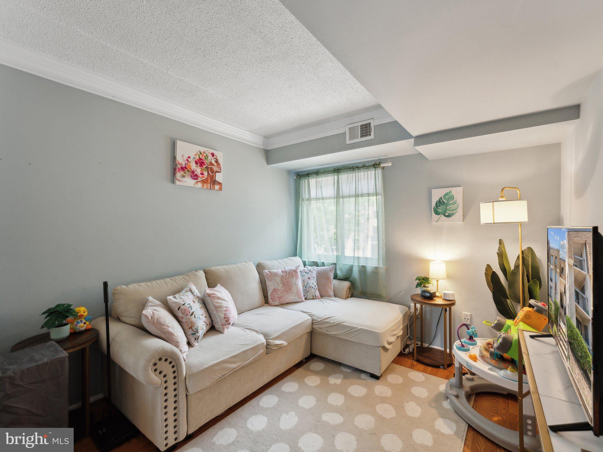 3809 LARAMIE PLACE 125F