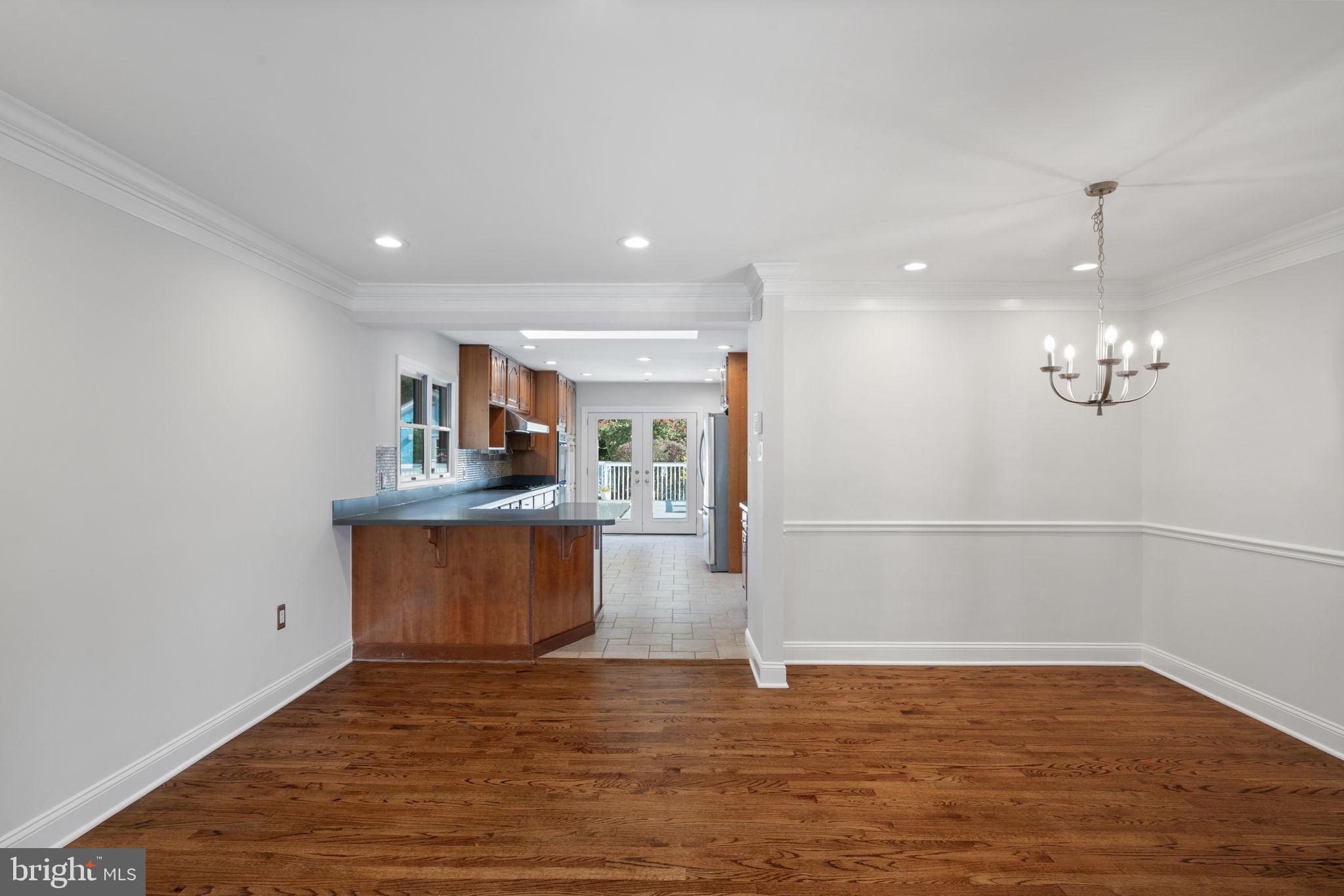 3404 SUNNY VIEW DRIVE