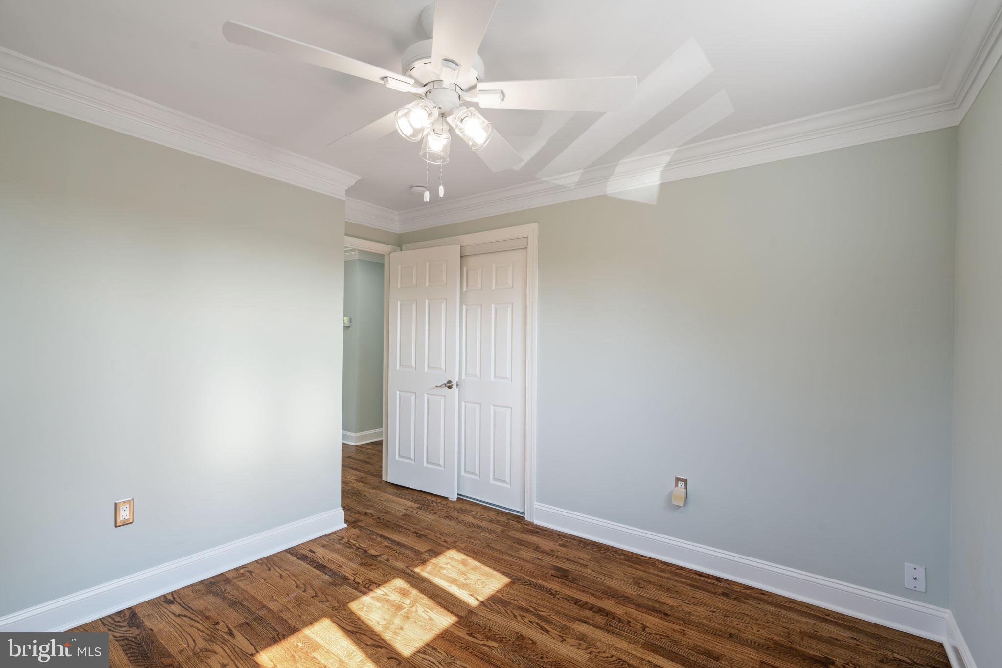 3404 SUNNY VIEW DRIVE