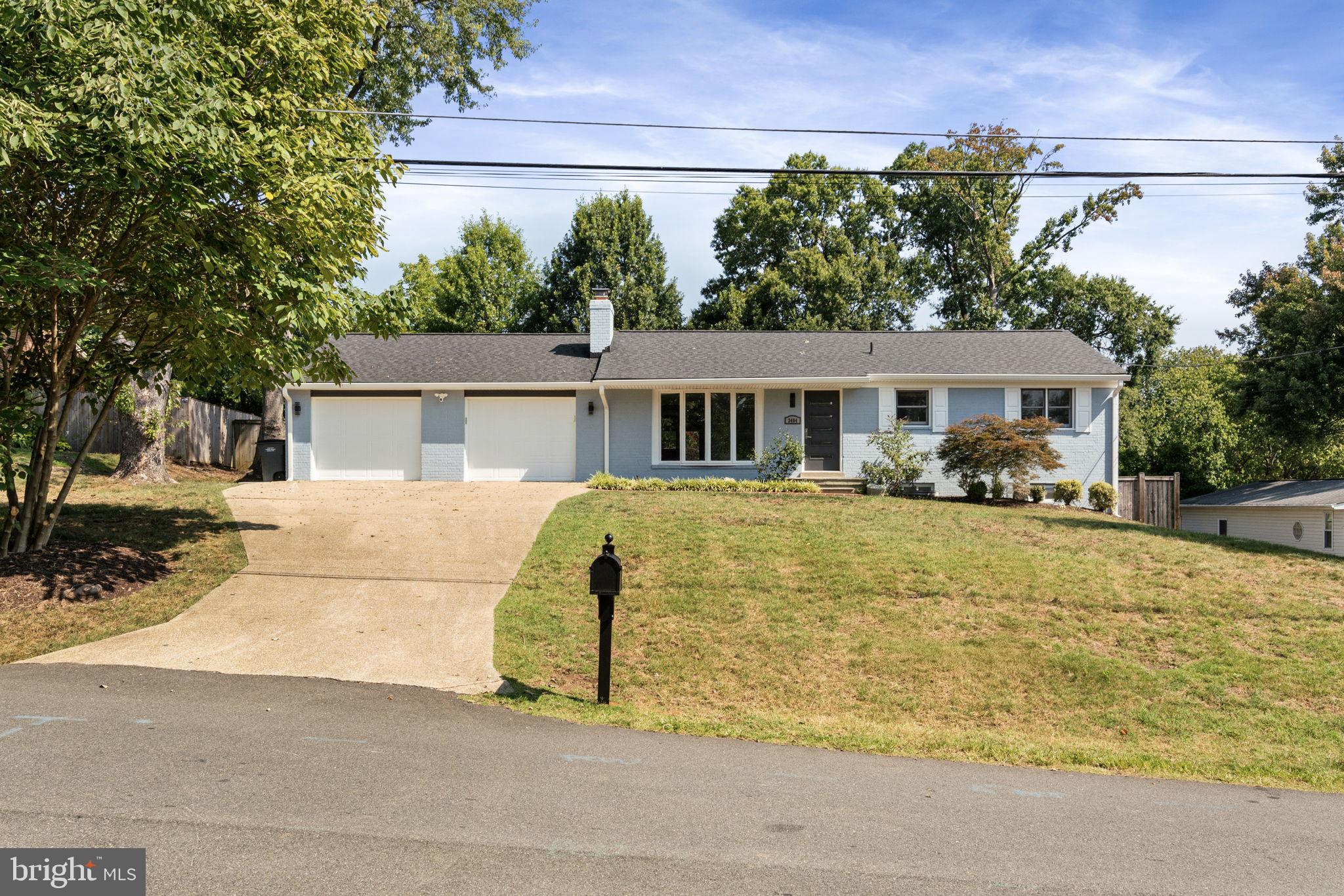 3404 SUNNY VIEW DRIVE