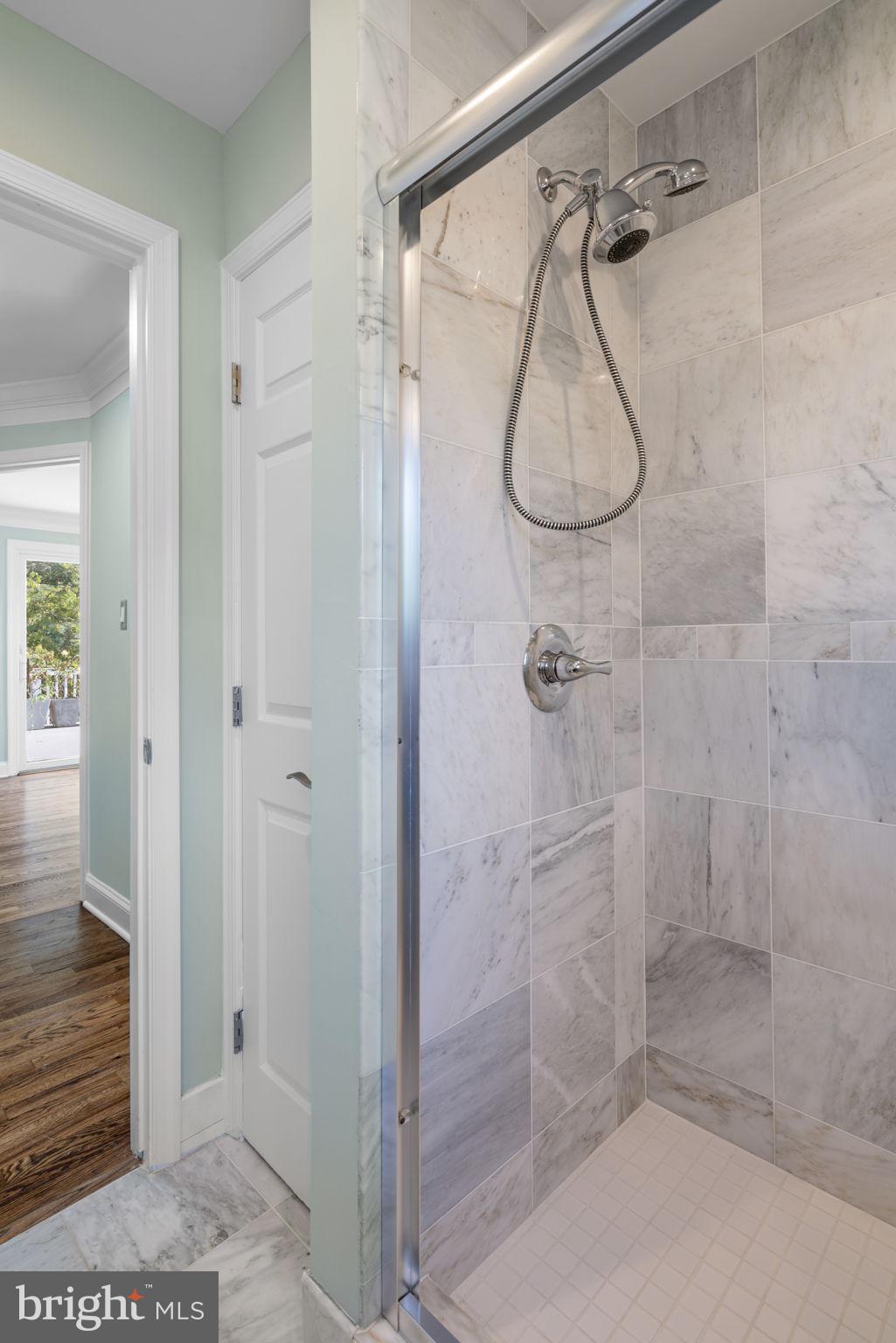 3404 SUNNY VIEW DRIVE