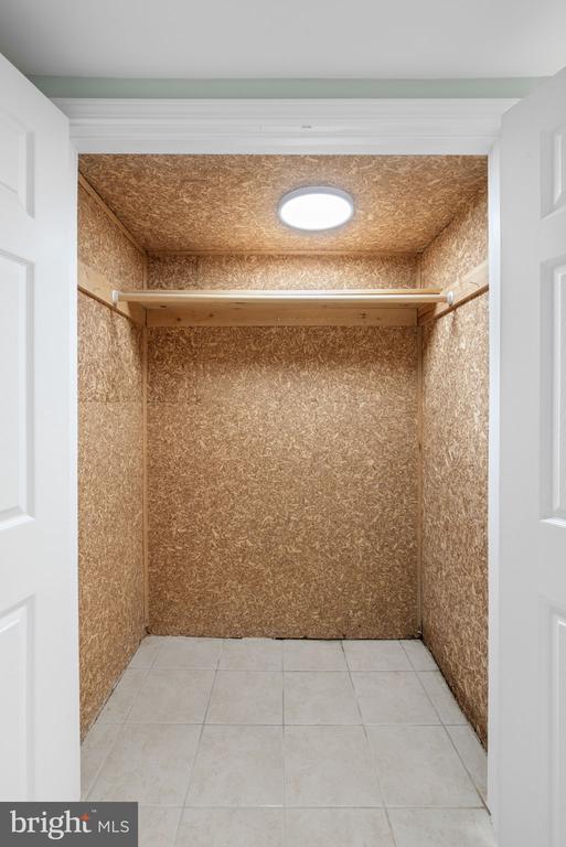 3404 SUNNY VIEW DRIVE
