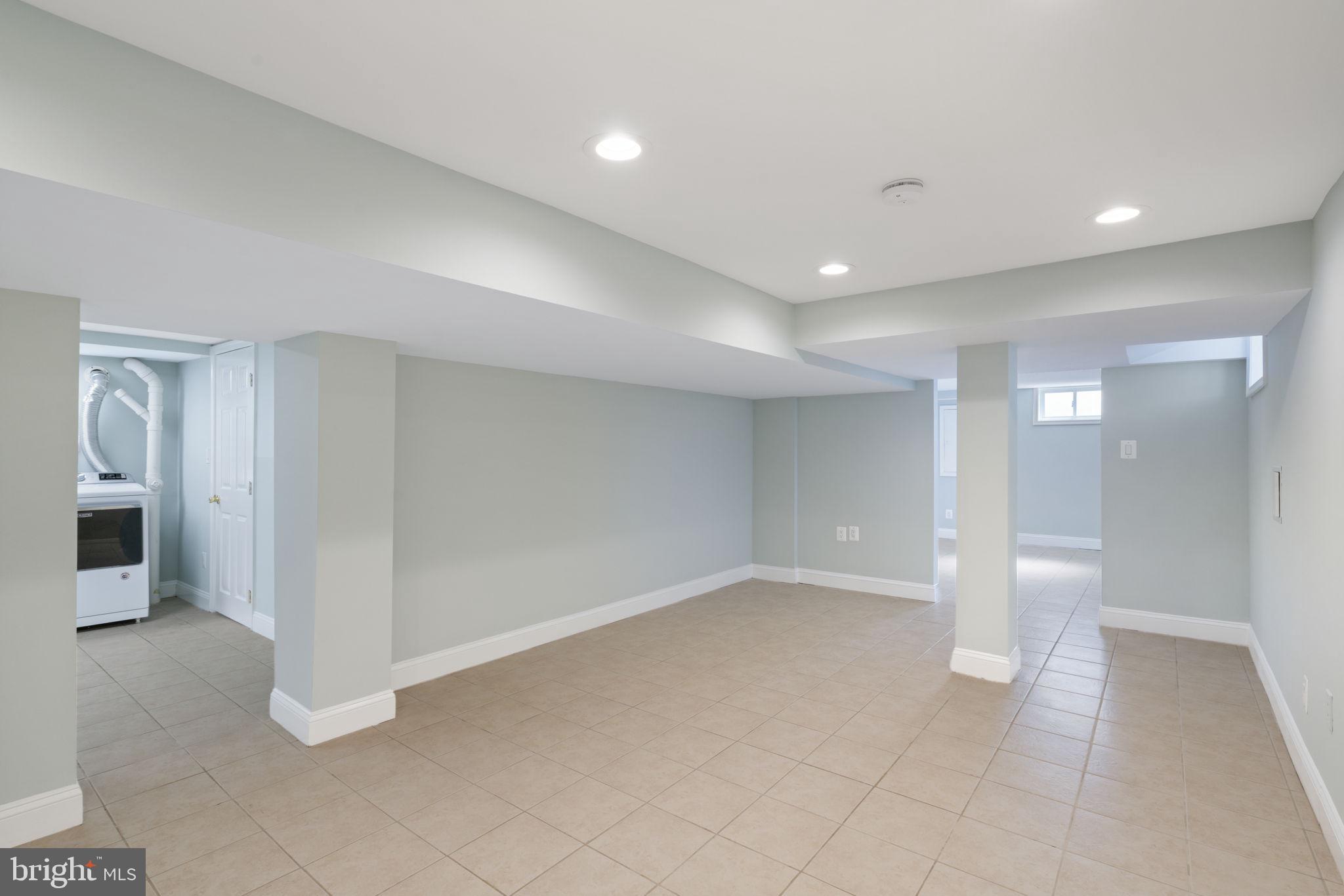 3404 SUNNY VIEW DRIVE