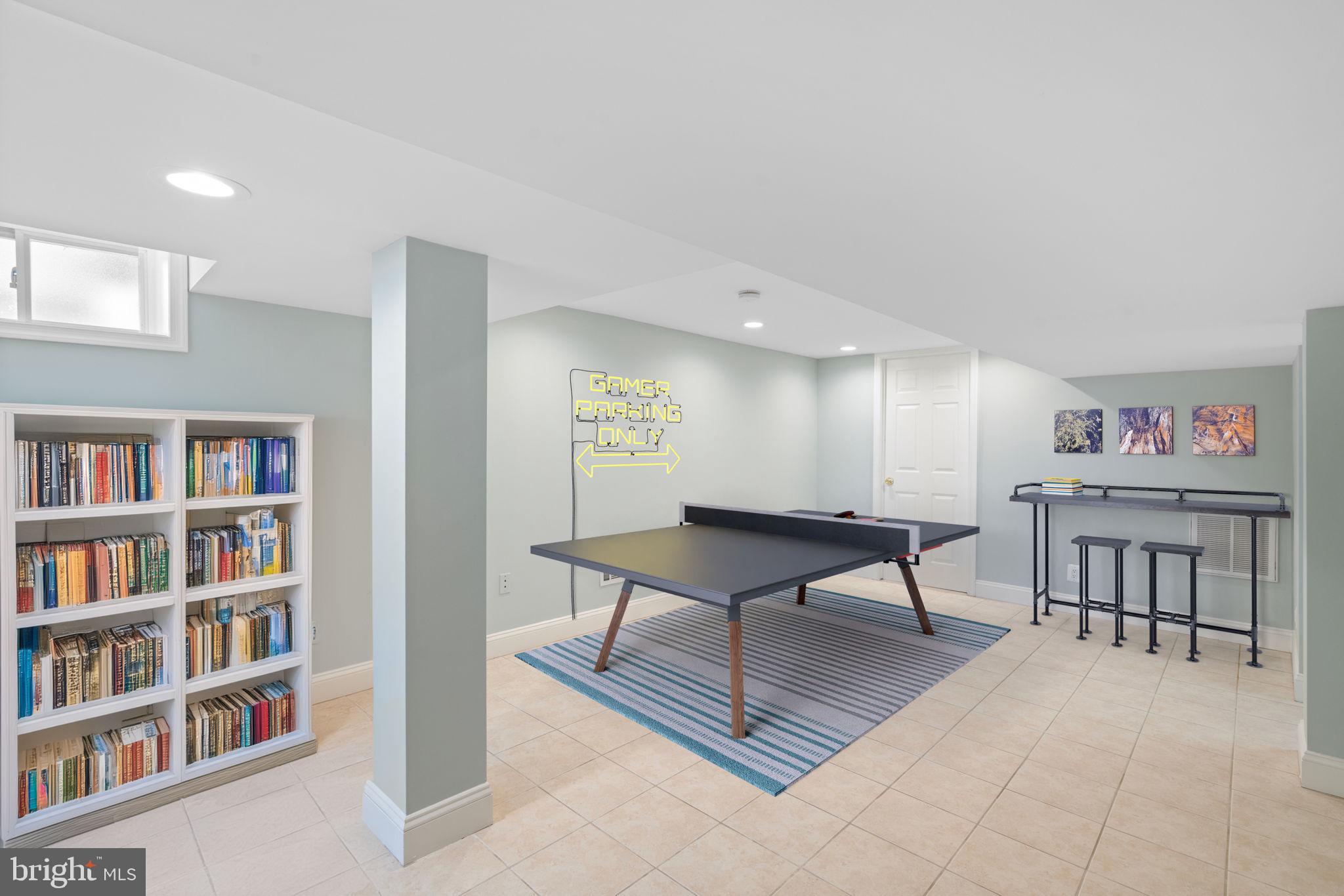 3404 SUNNY VIEW DRIVE