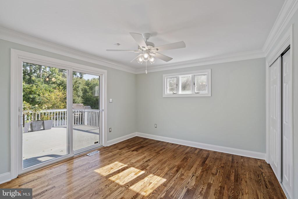 3404 SUNNY VIEW DRIVE