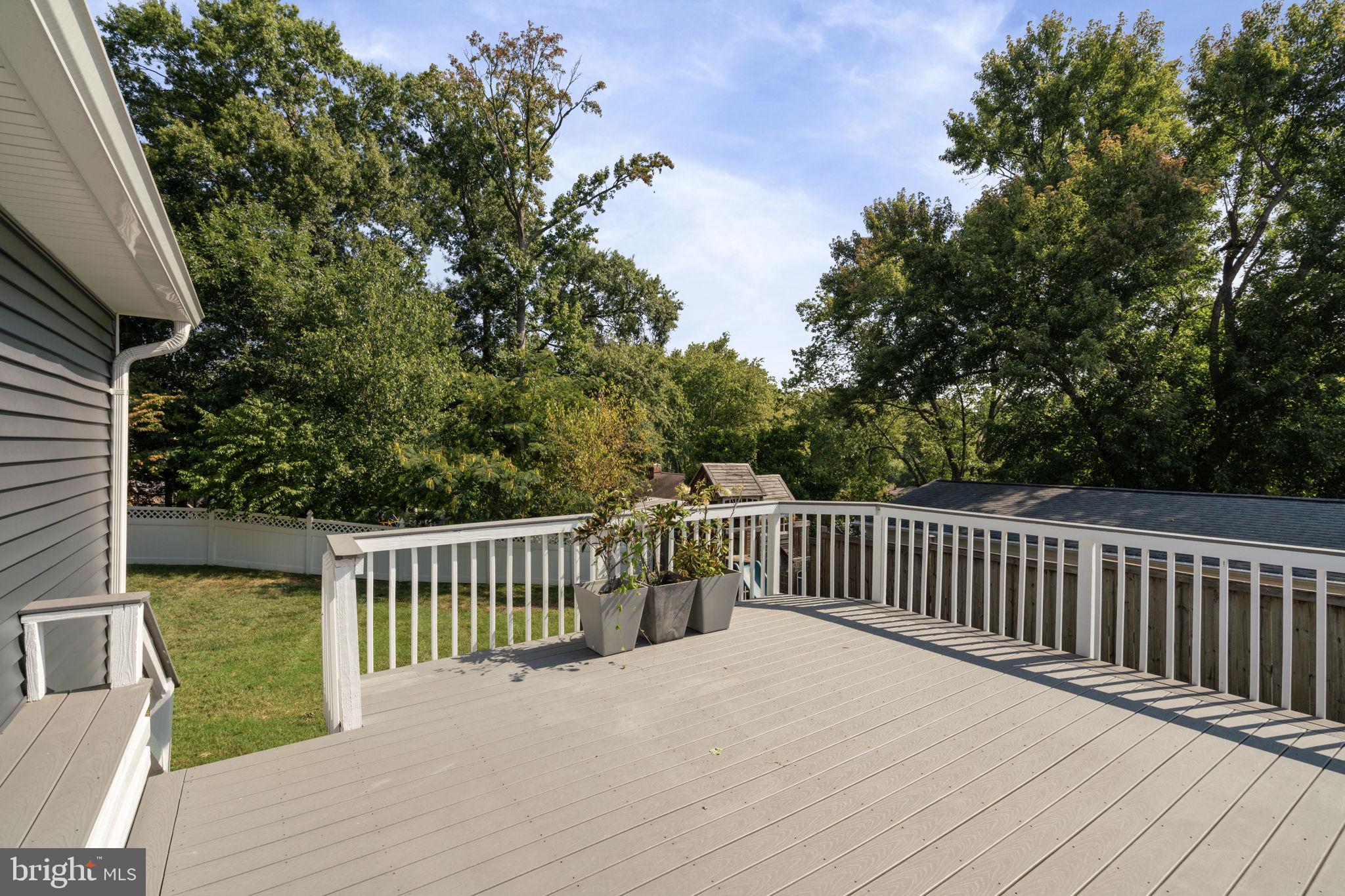 3404 SUNNY VIEW DRIVE