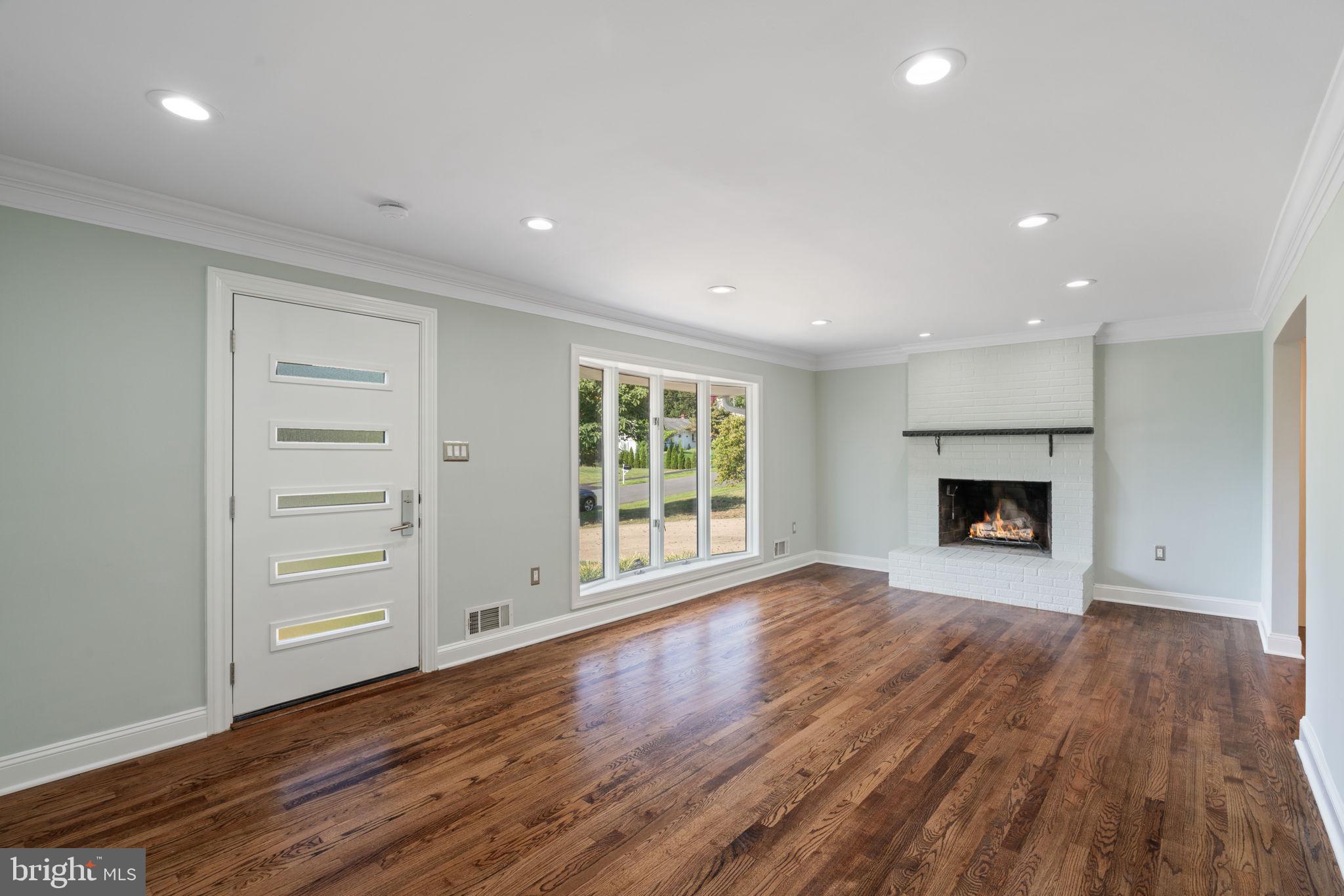 3404 SUNNY VIEW DRIVE