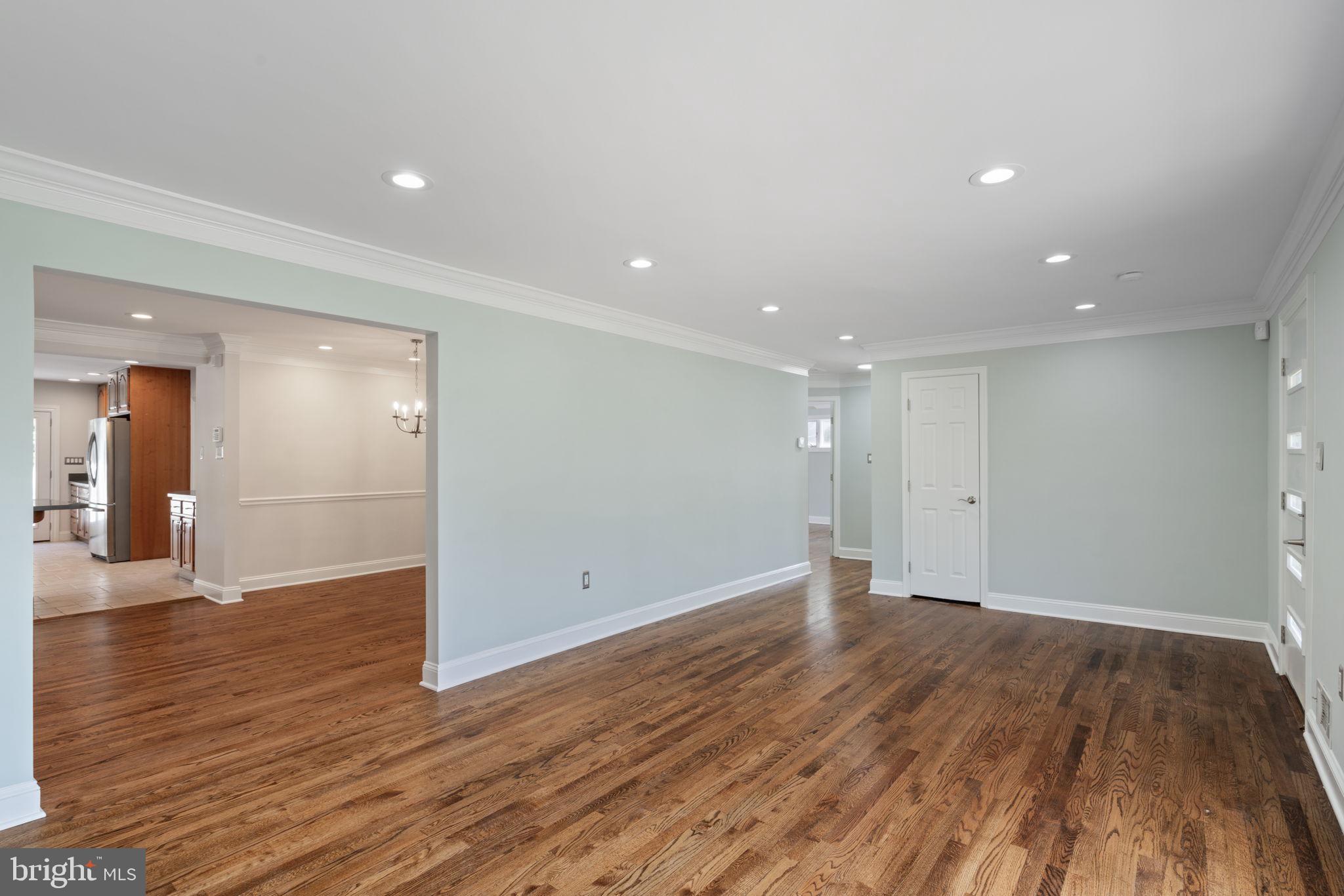 3404 SUNNY VIEW DRIVE