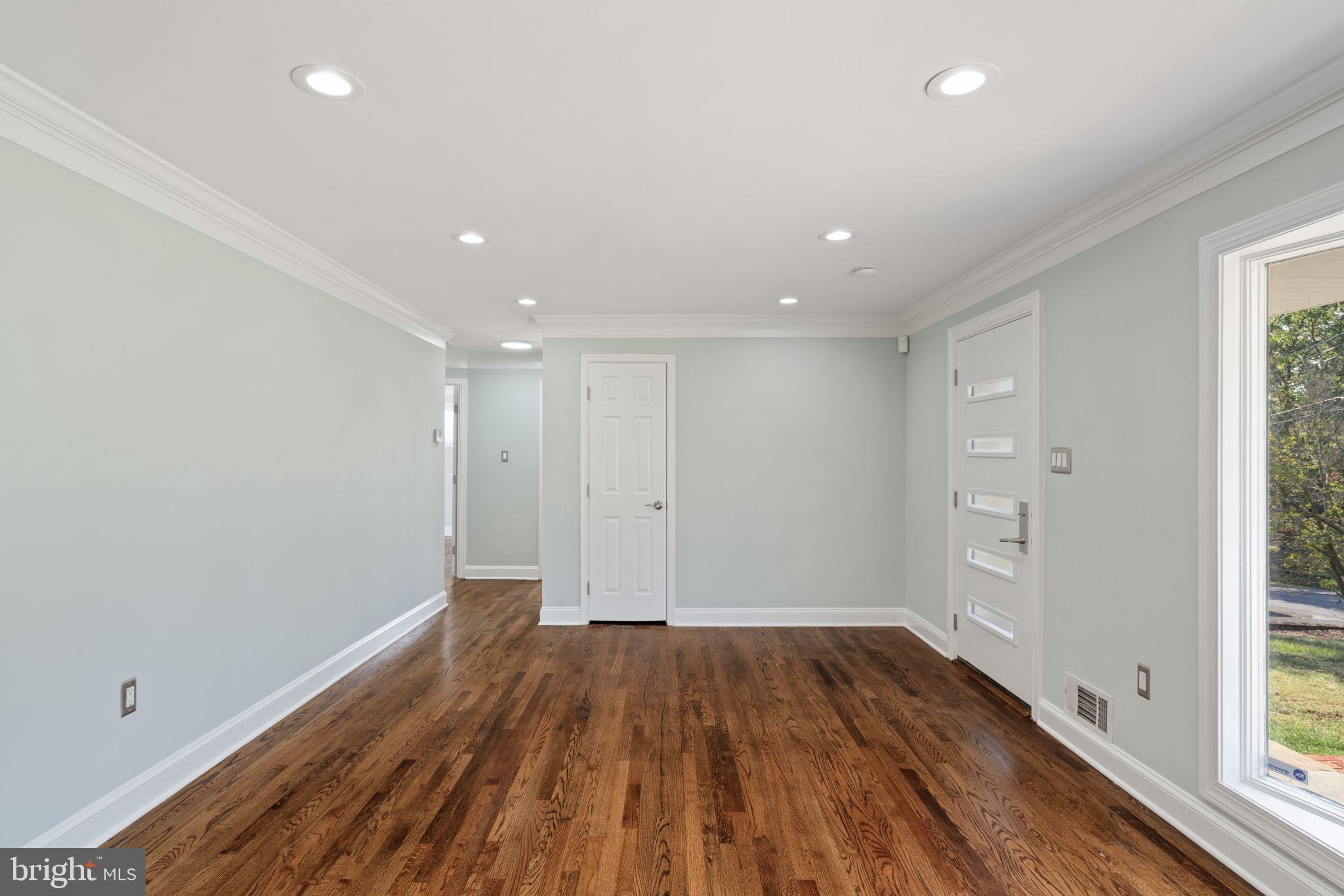 3404 SUNNY VIEW DRIVE