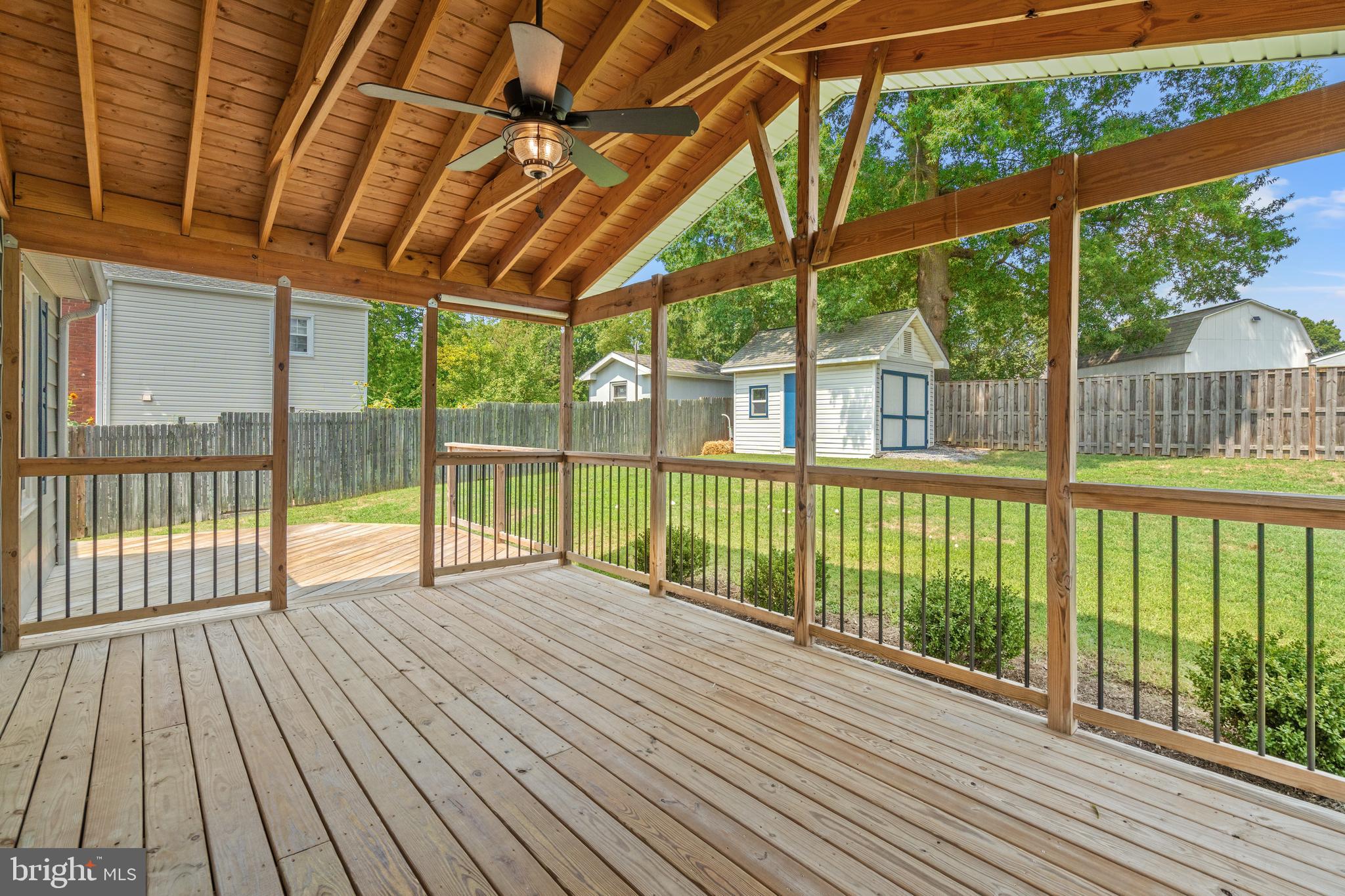 2710 MEMORIAL STREET