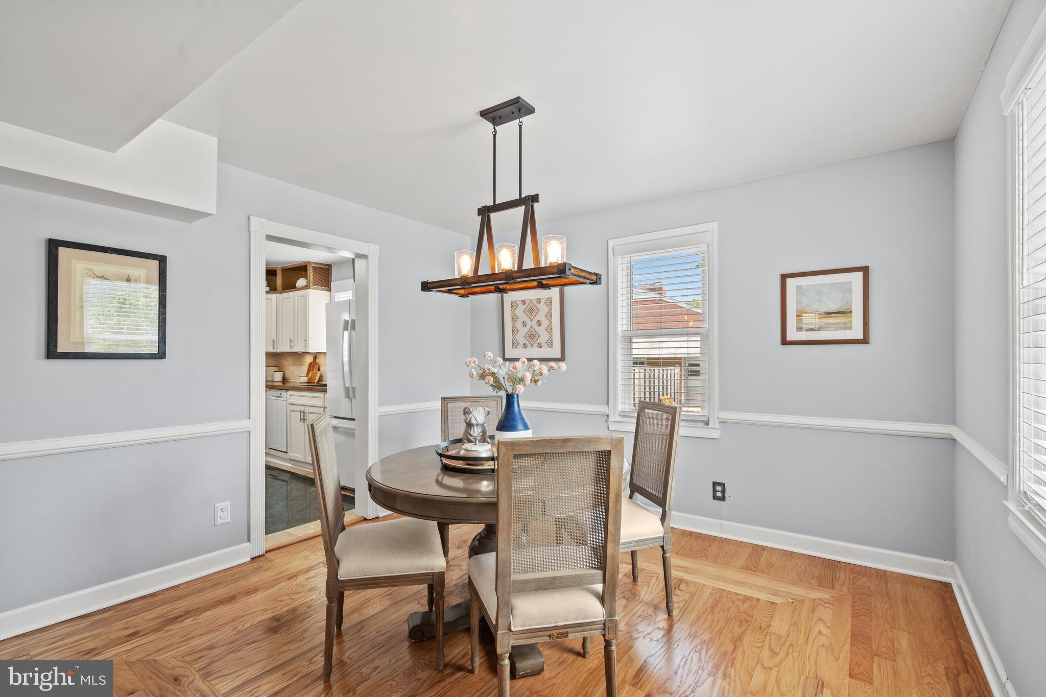 2710 MEMORIAL STREET