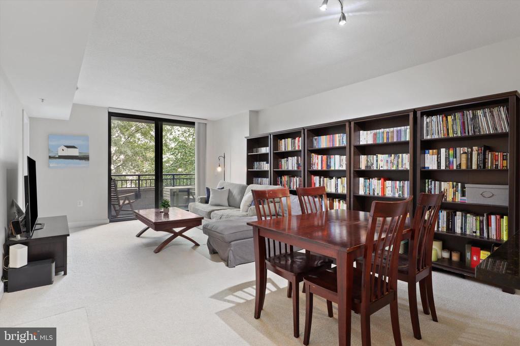 2451 MIDTOWN AVENUE 309