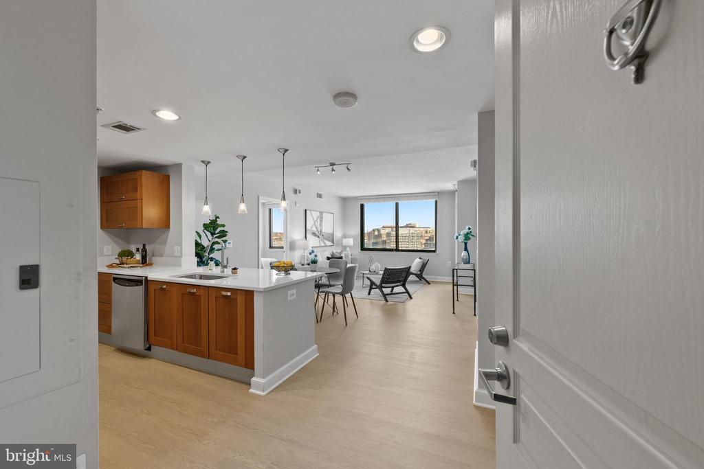 2451 MIDTOWN AVENUE 1401