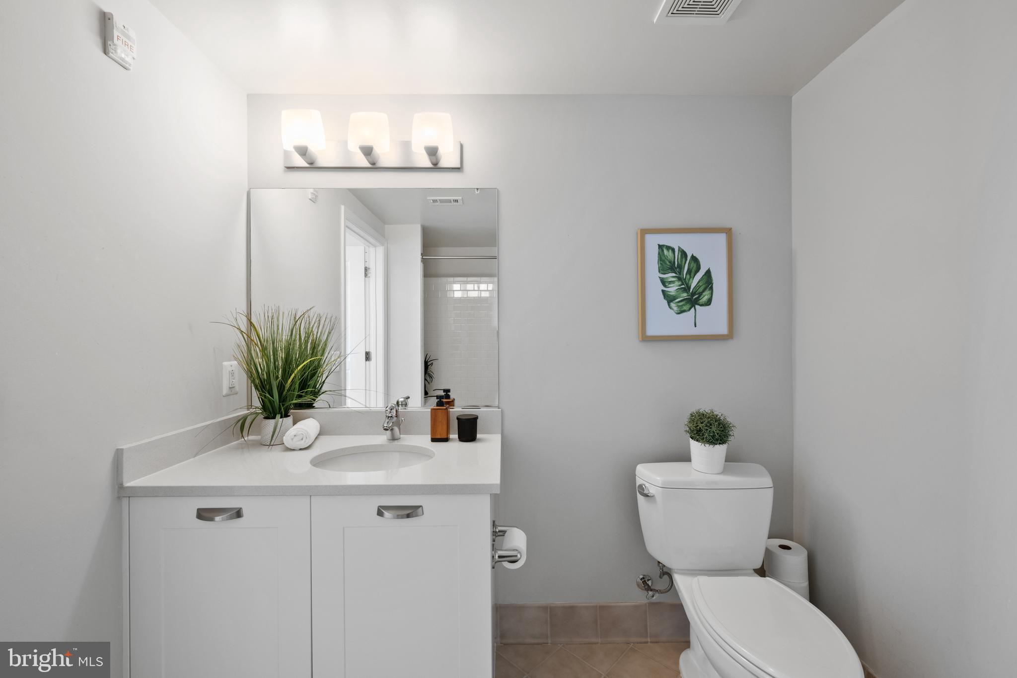 2451 MIDTOWN AVENUE 1401