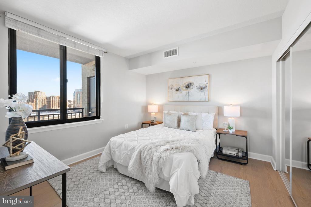 2451 MIDTOWN AVENUE 1401