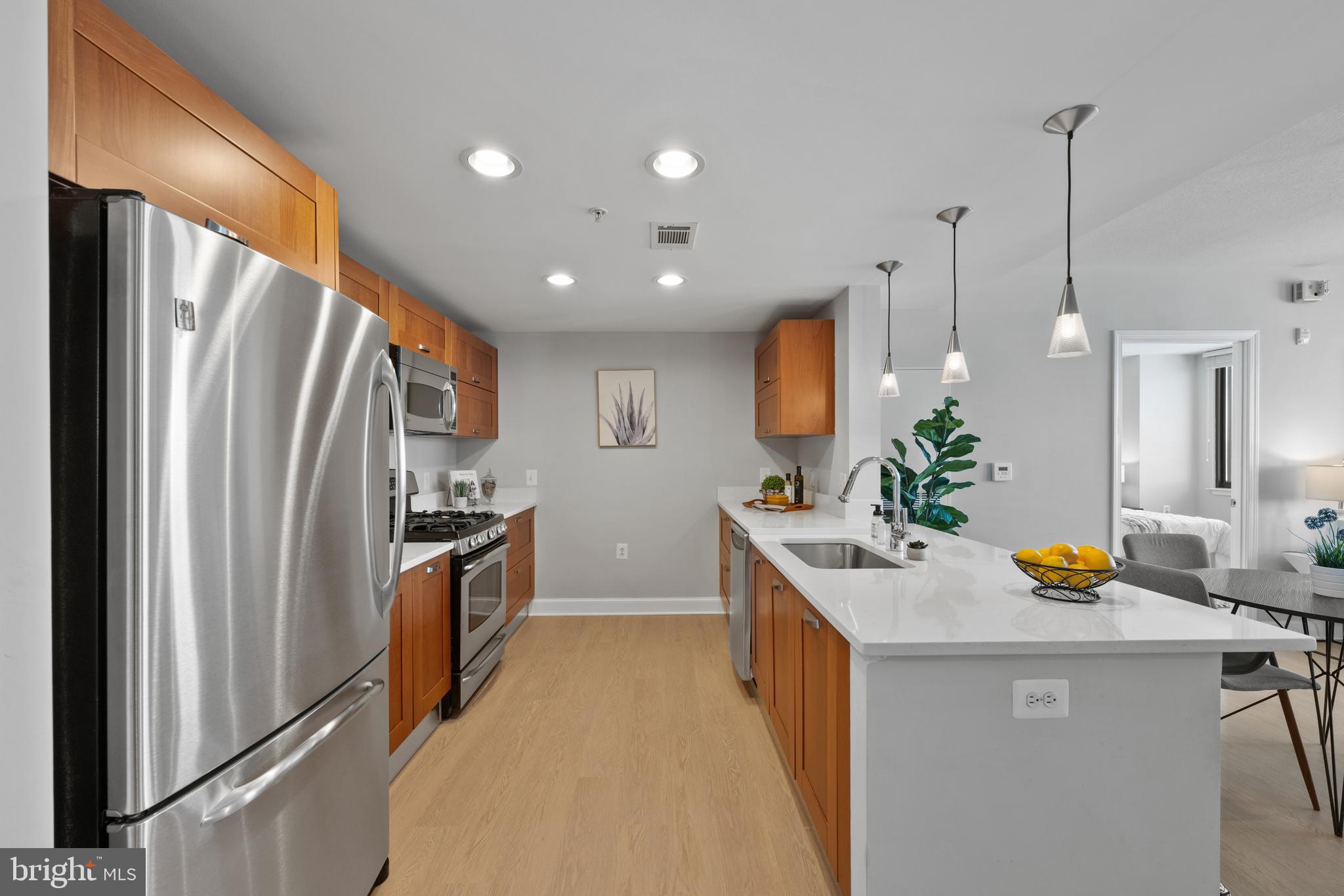 2451 MIDTOWN AVENUE 1401