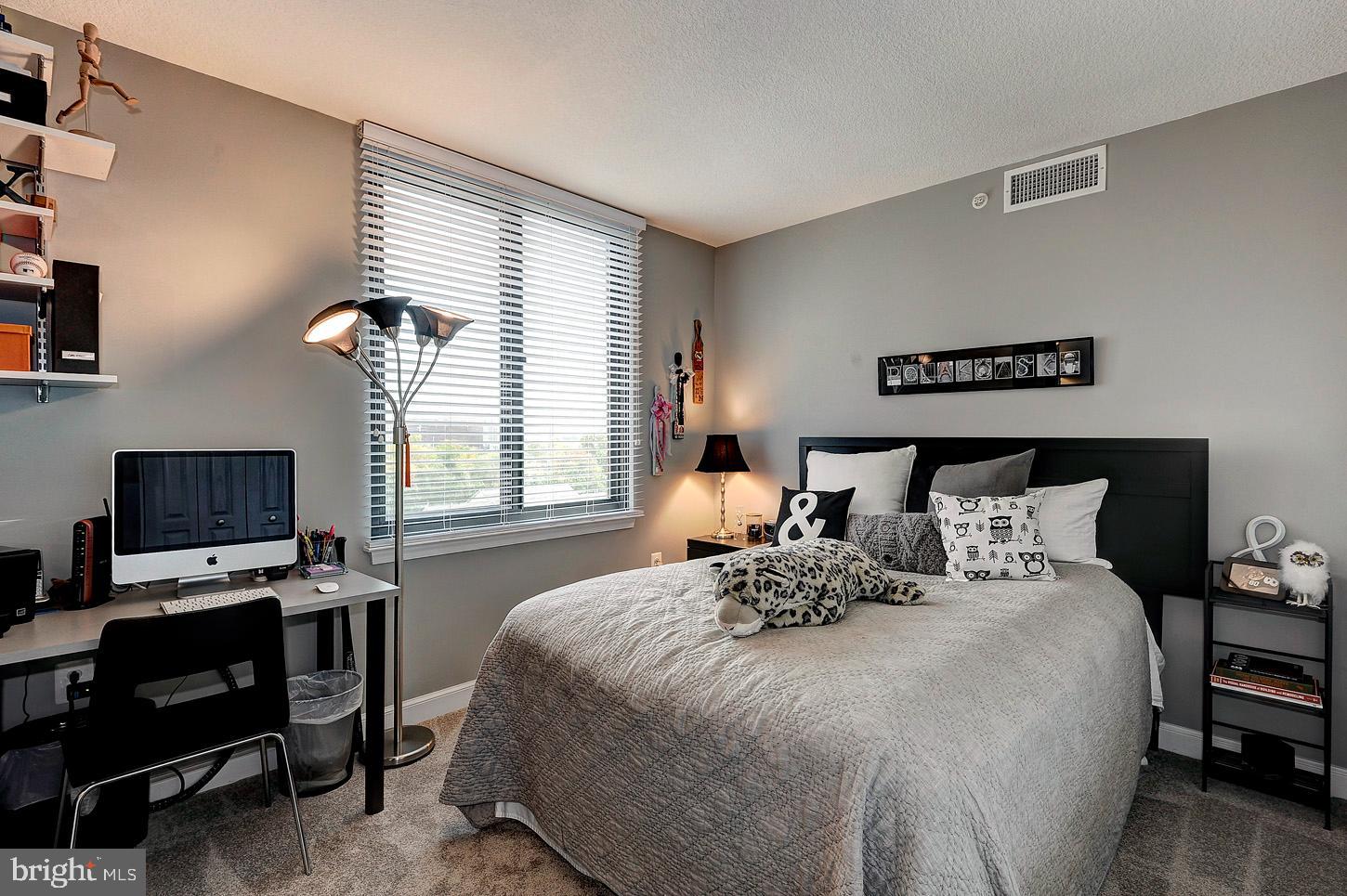 2451 MIDTOWN AVENUE 914