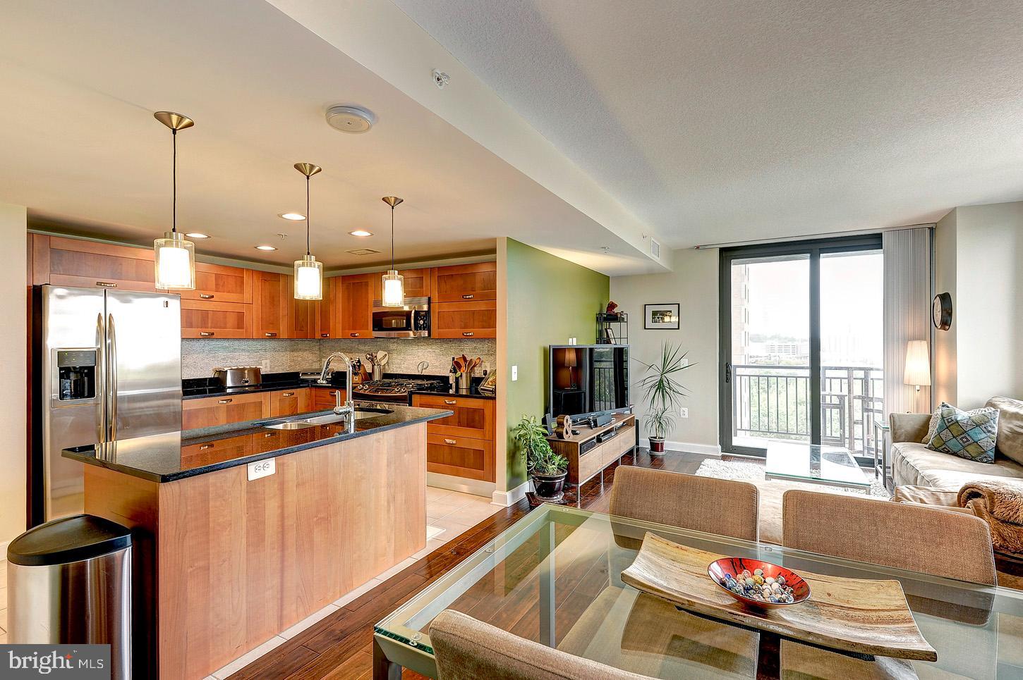 2451 MIDTOWN AVENUE 914