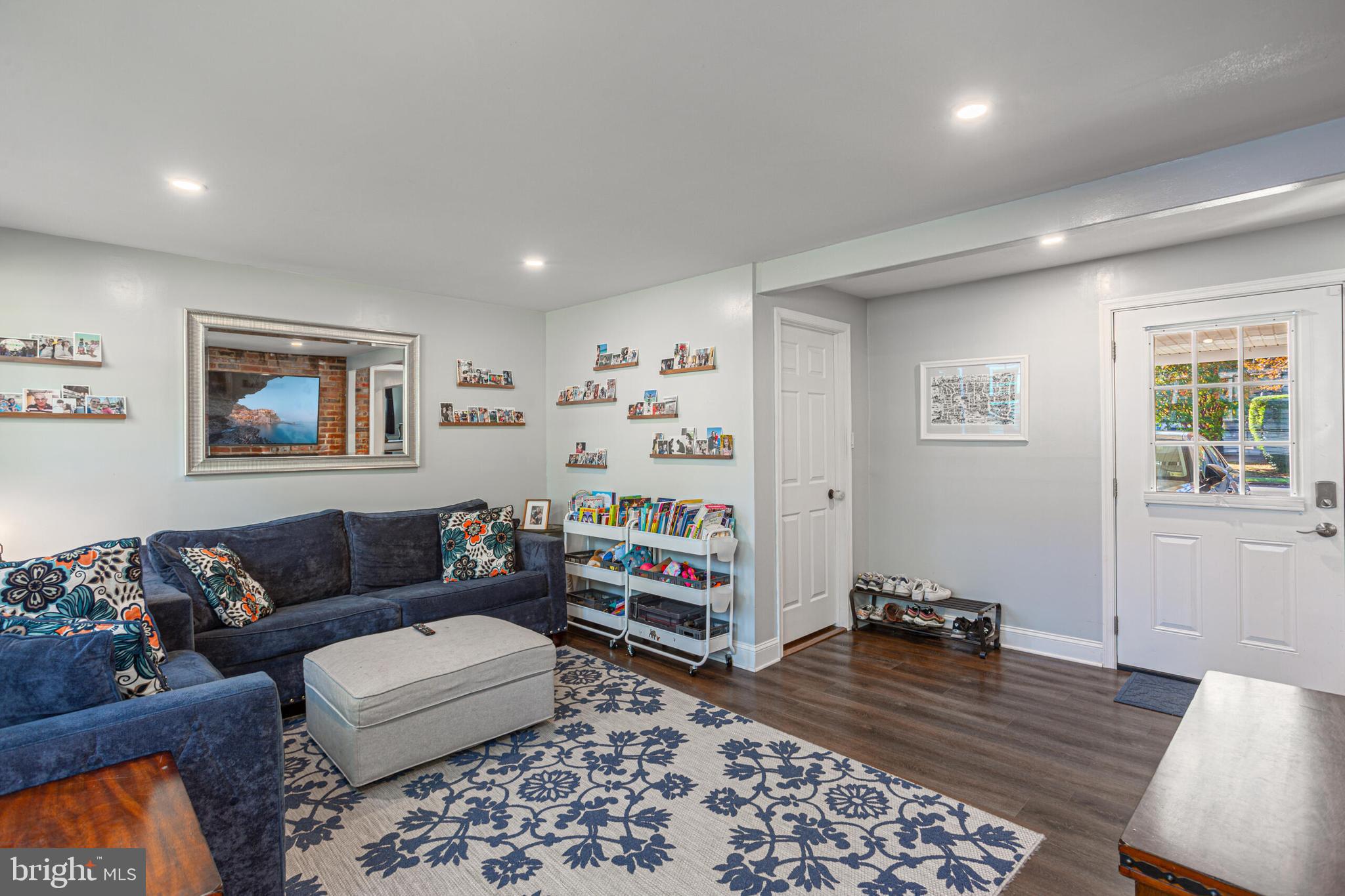 1112 WAYNEWOOD BOULEVARD