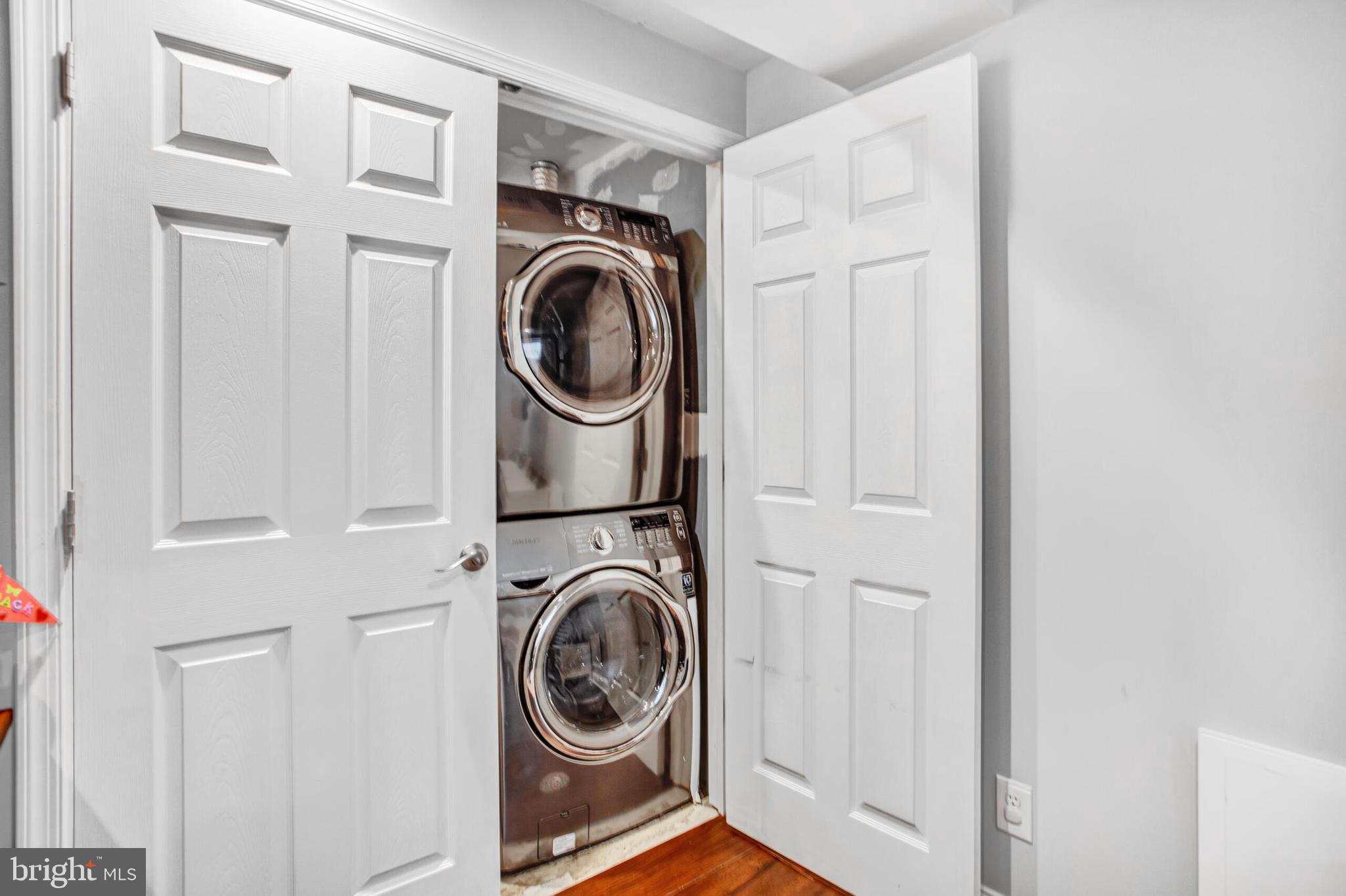 1112 WAYNEWOOD BOULEVARD