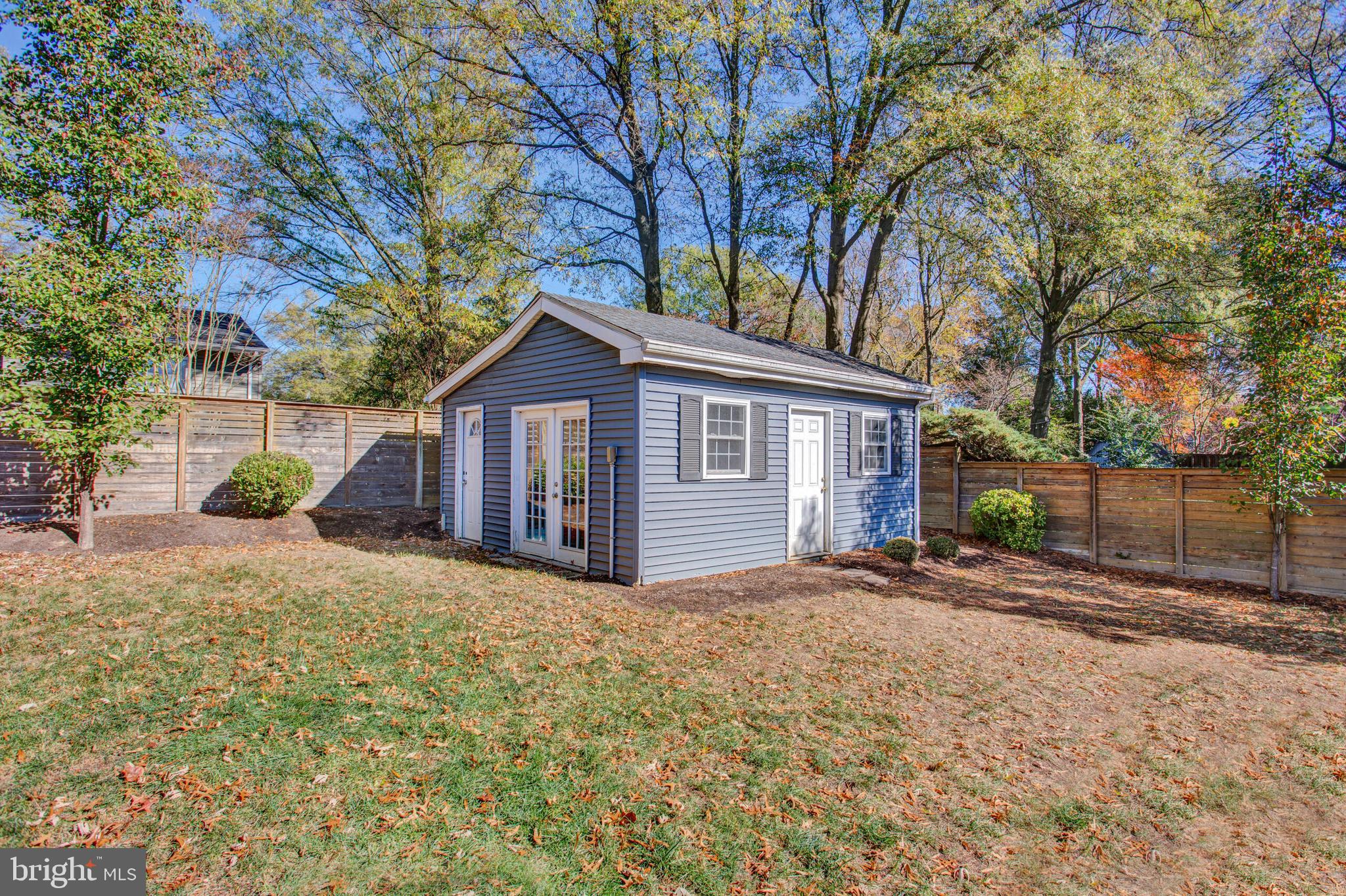 1112 WAYNEWOOD BOULEVARD