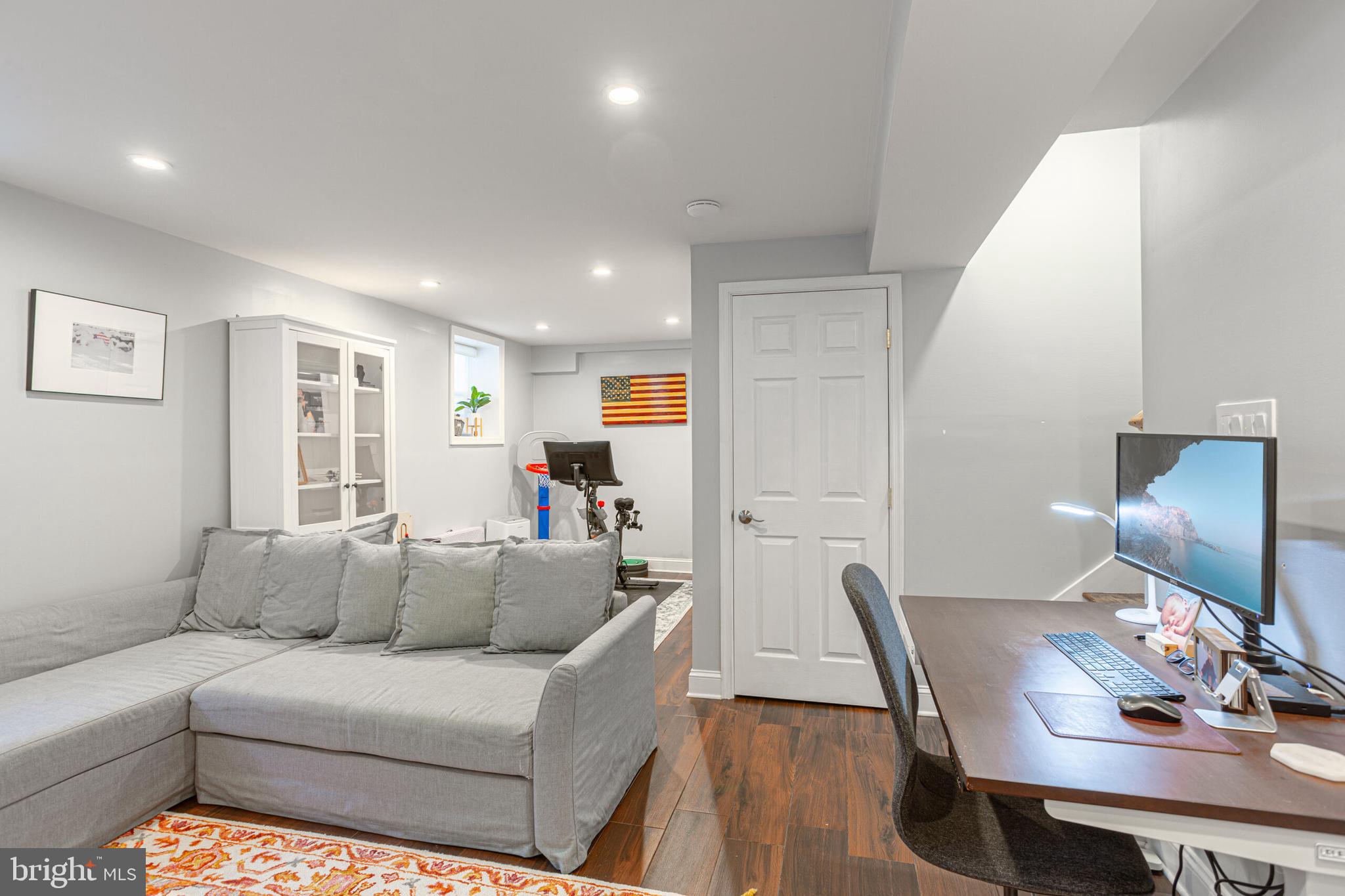 1112 WAYNEWOOD BOULEVARD